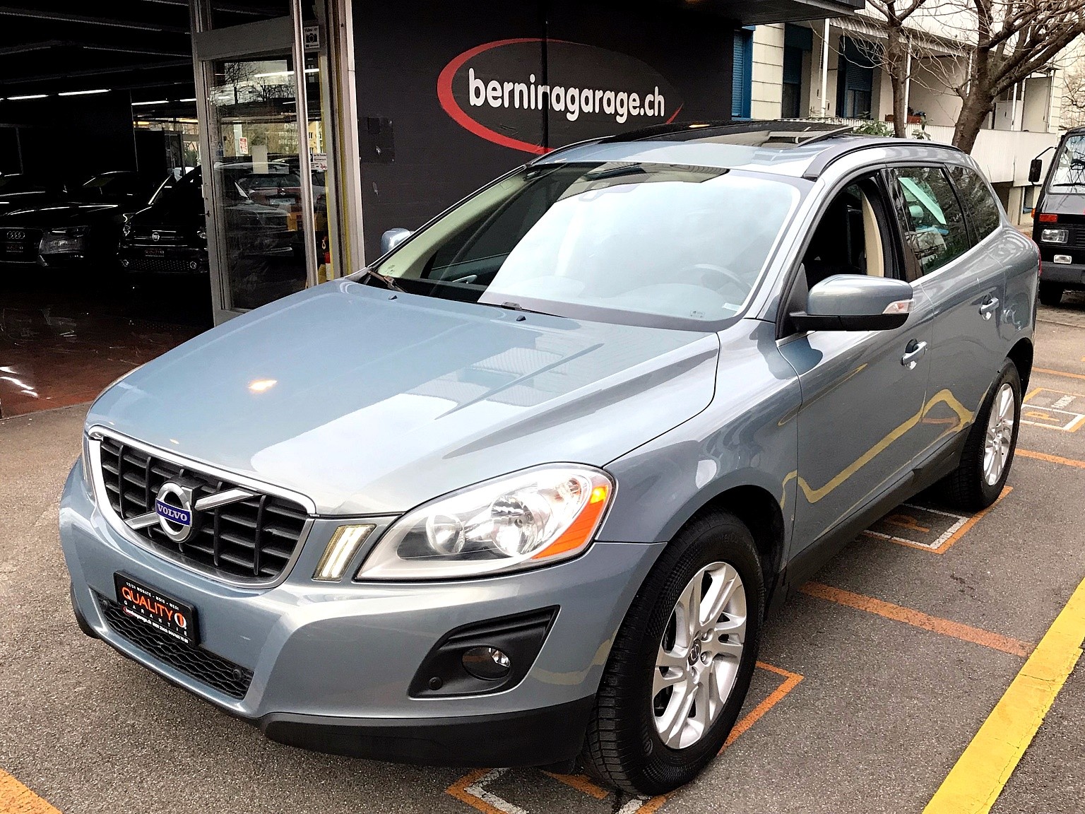 VOLVO XC60 T6 AWD Momentum Geartronic