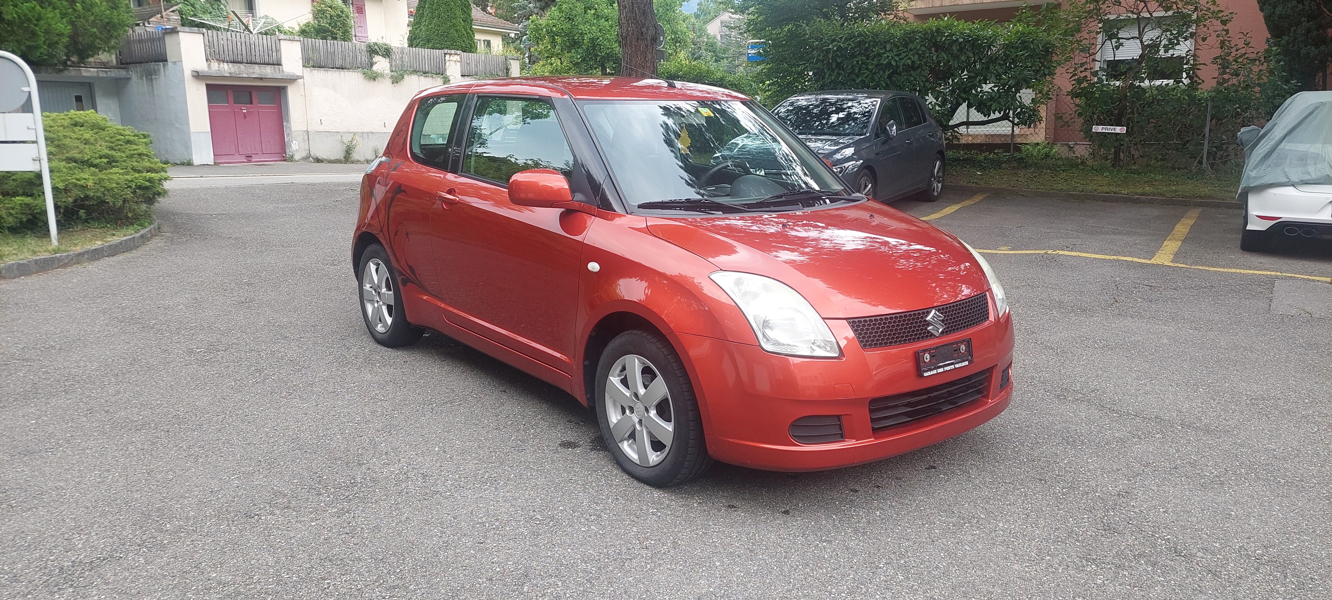 SUZUKI Swift 1.3i 16V GL Top