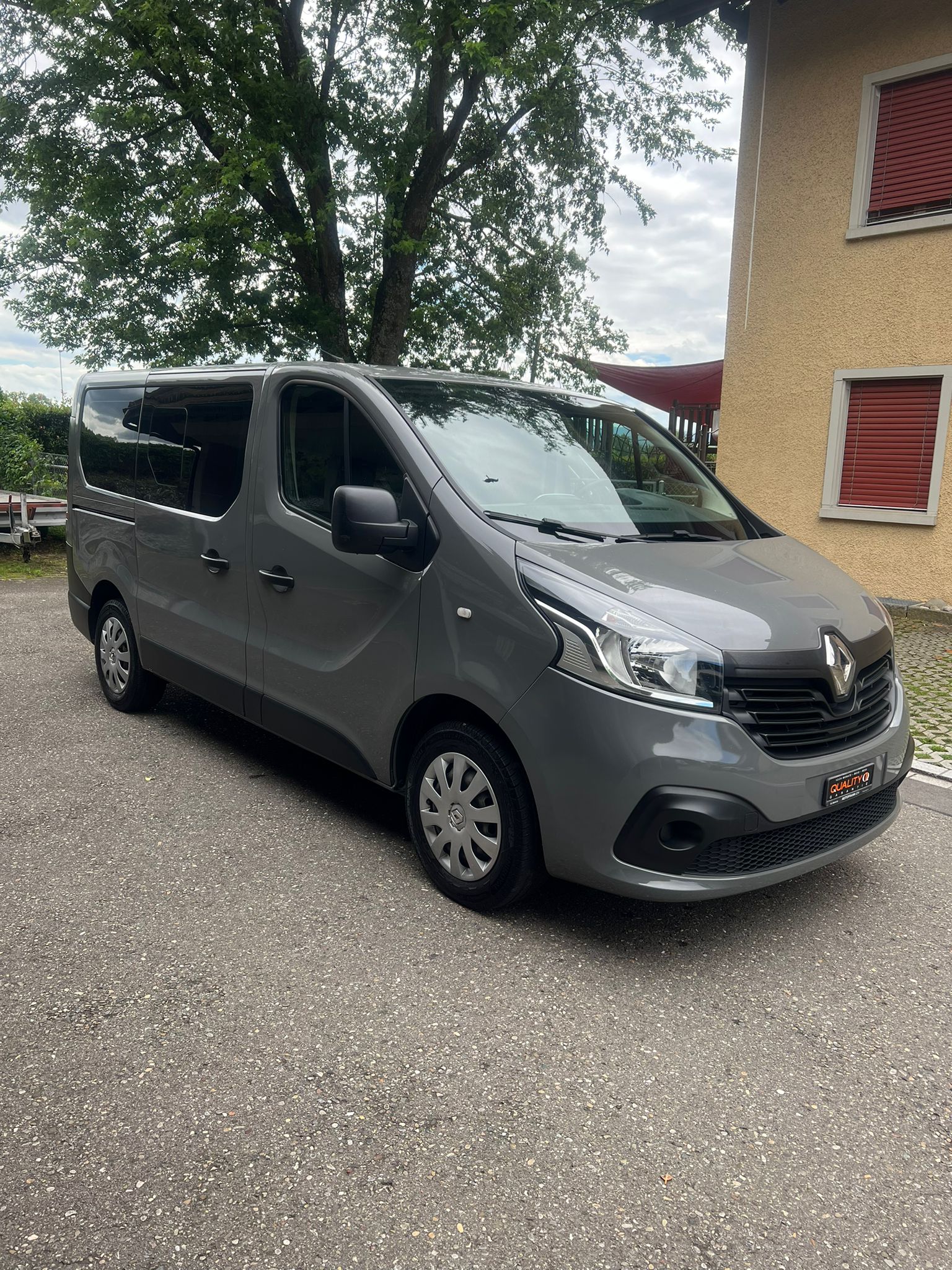 RENAULT Trafic ENERGY dCi 90 Passenger Expression