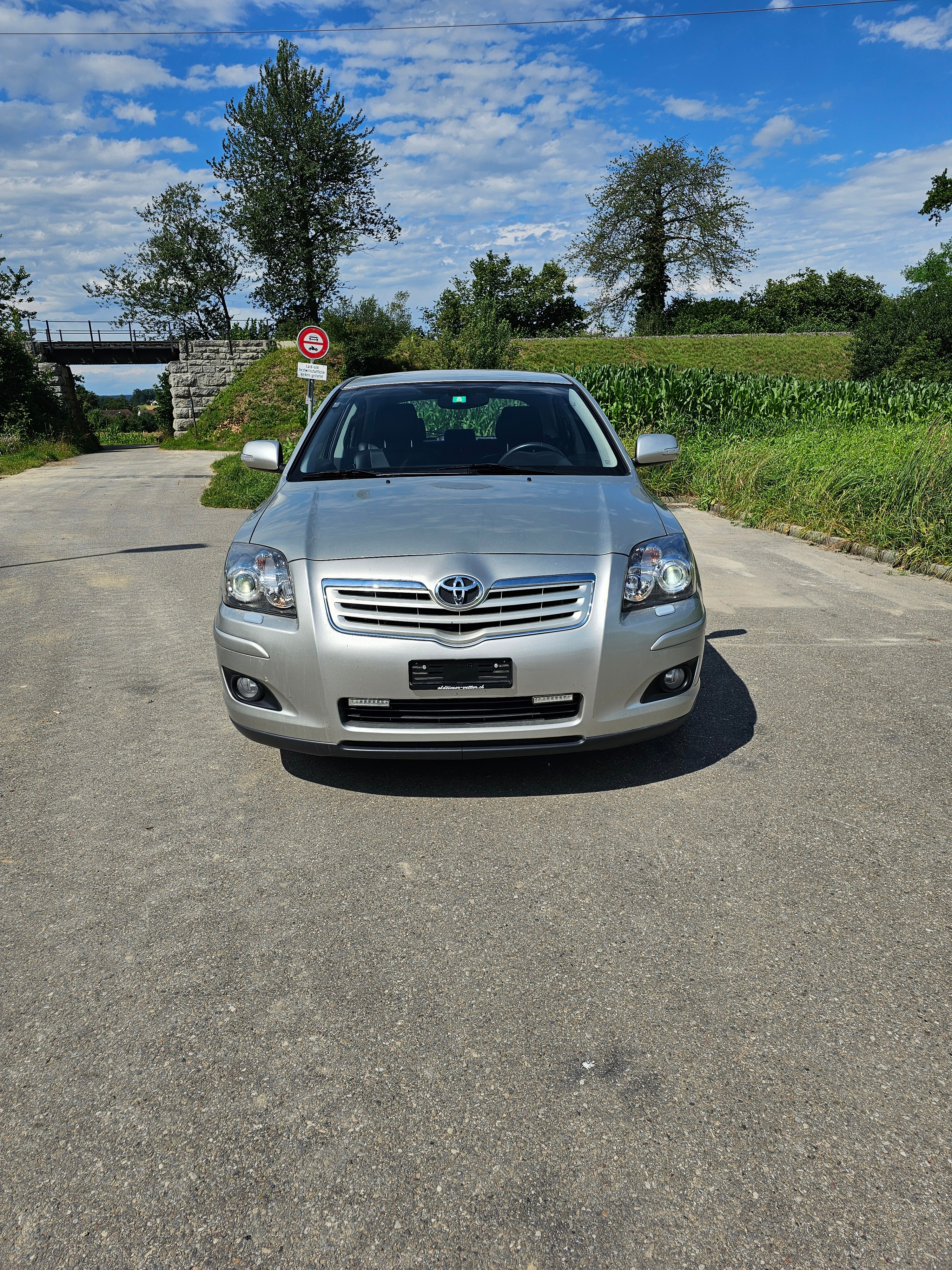 TOYOTA Avensis 2.4 D4 VVT-i Linea Sol Liftback T-Step5