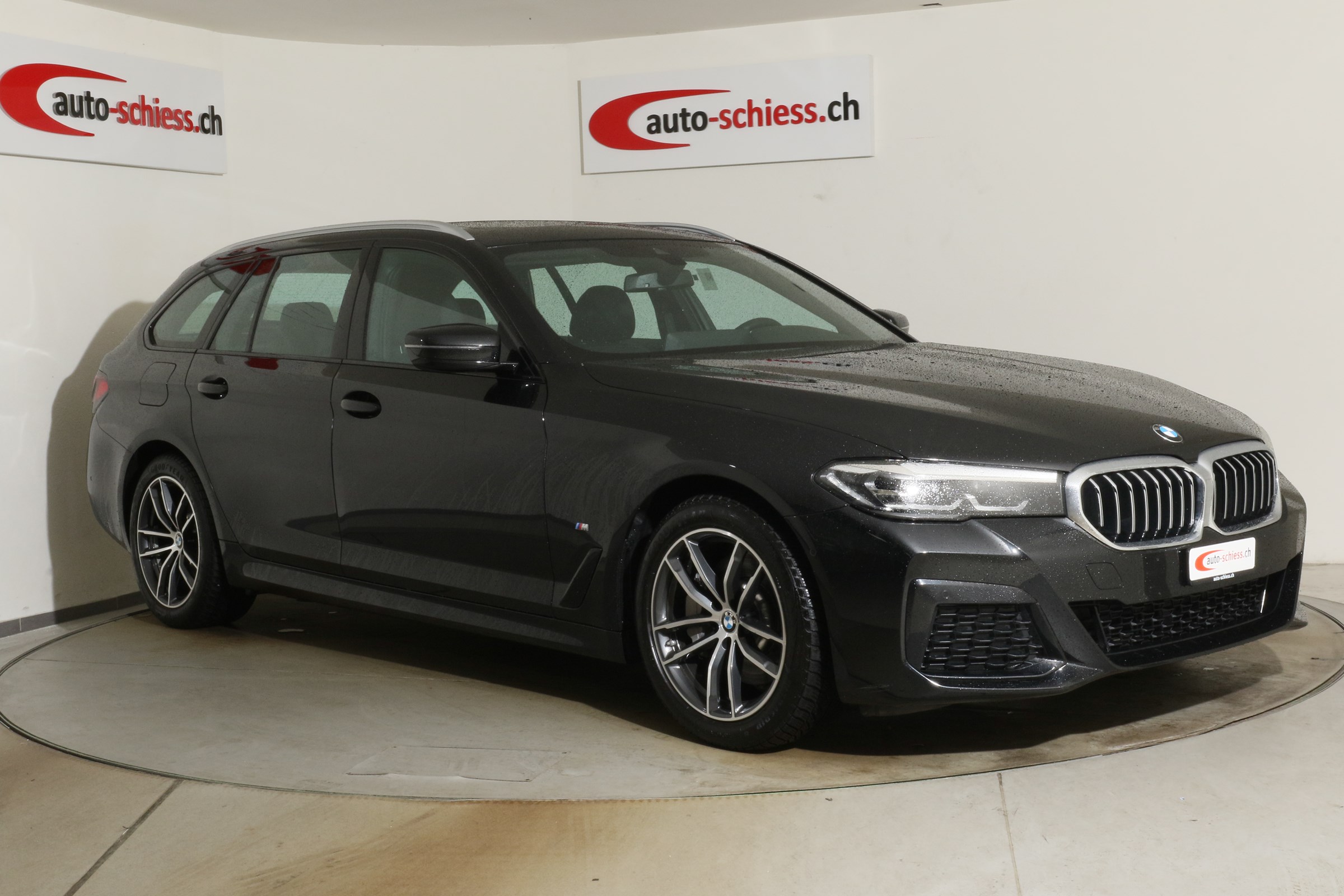 BMW 530 i xDrive Touring M Sport Steptronic