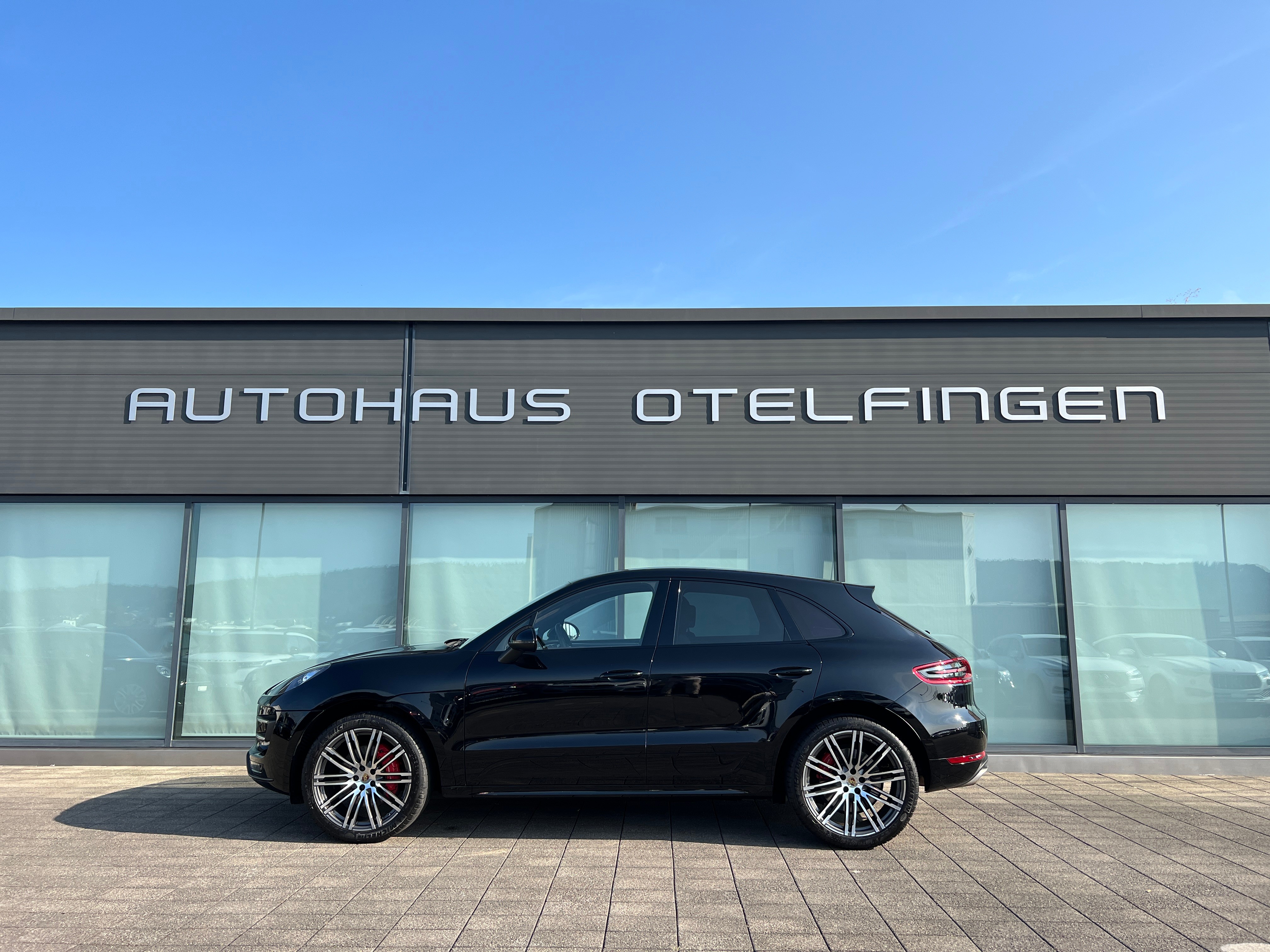 PORSCHE Macan Turbo PDK