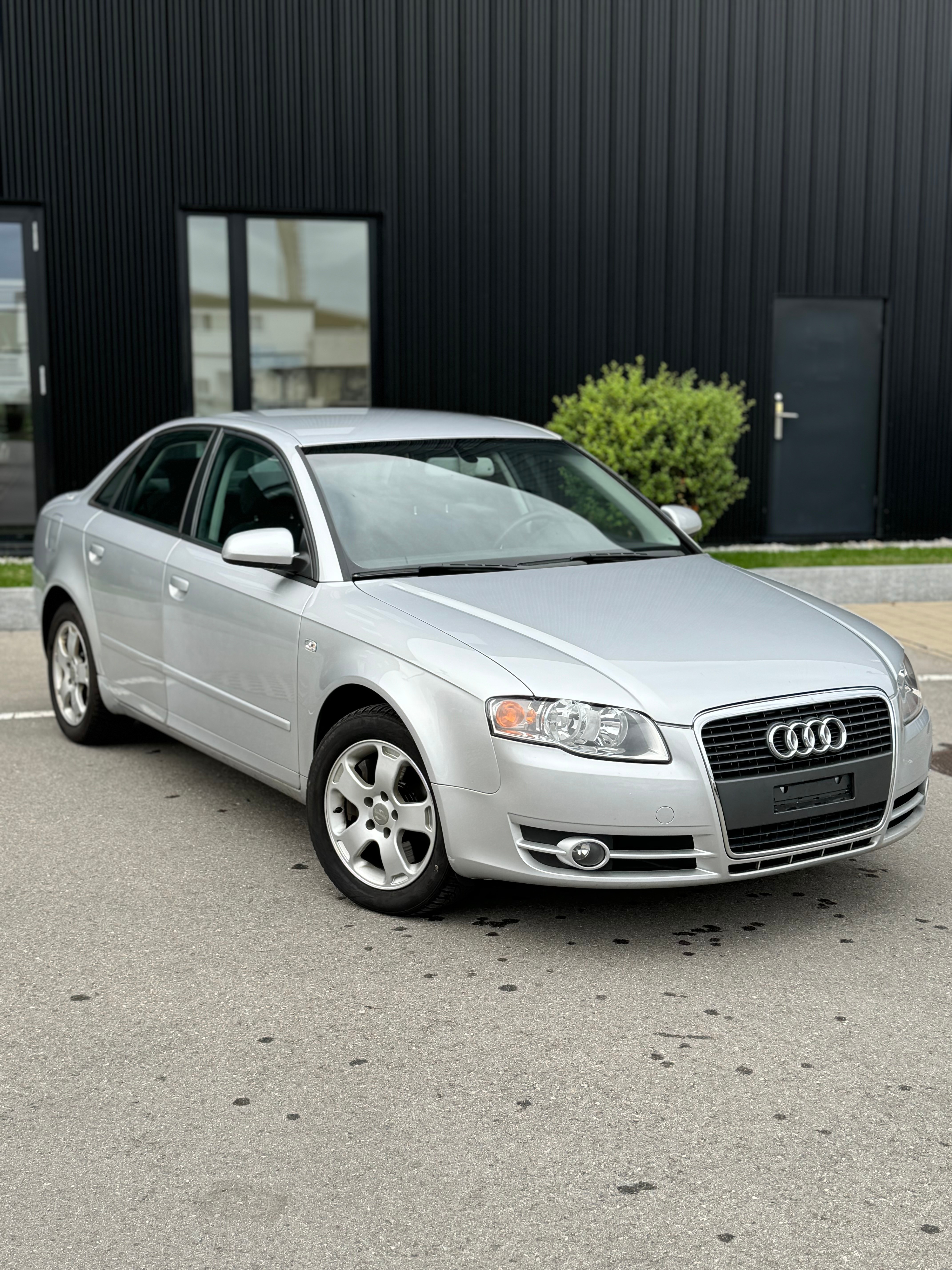 AUDI A4 2.0 Turbo FSI