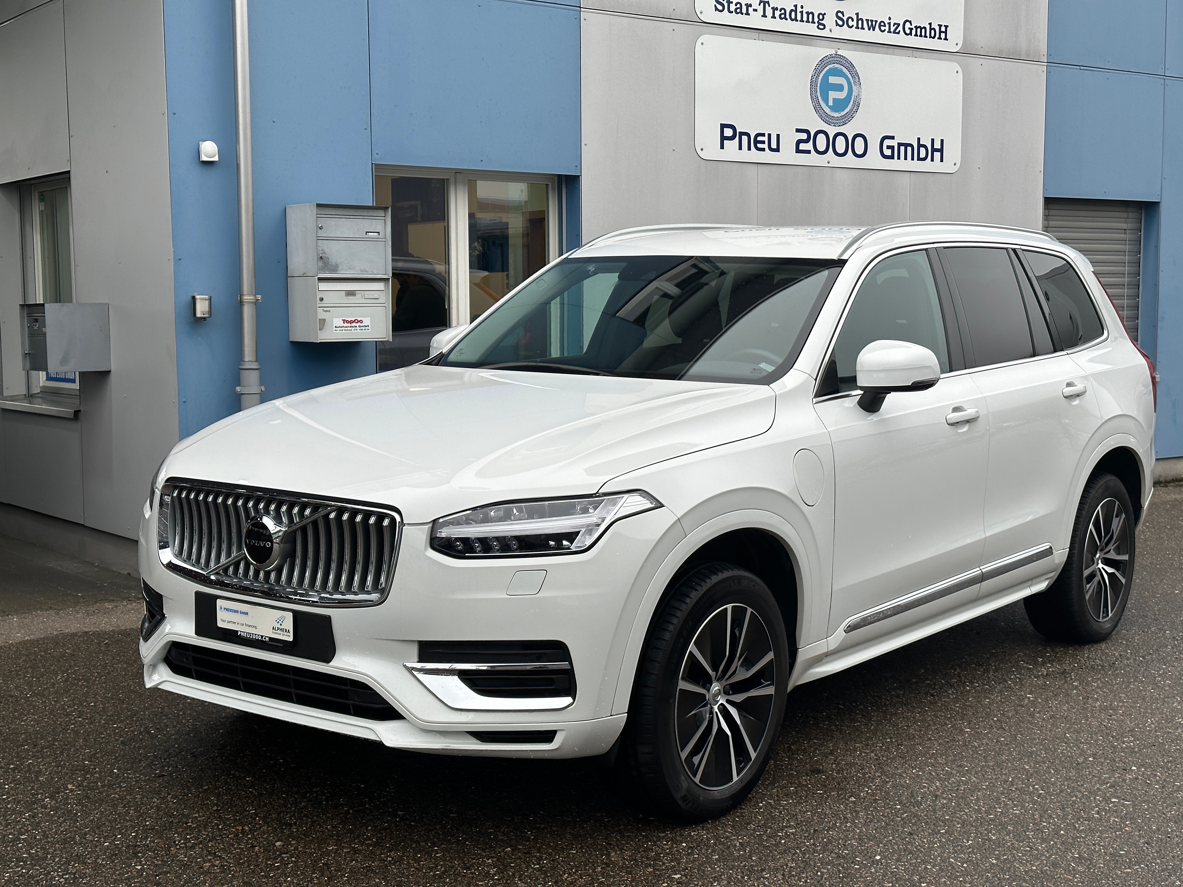 VOLVO XC90 T8 eAWD Inscription Expression Geartronic 7 Sitzer