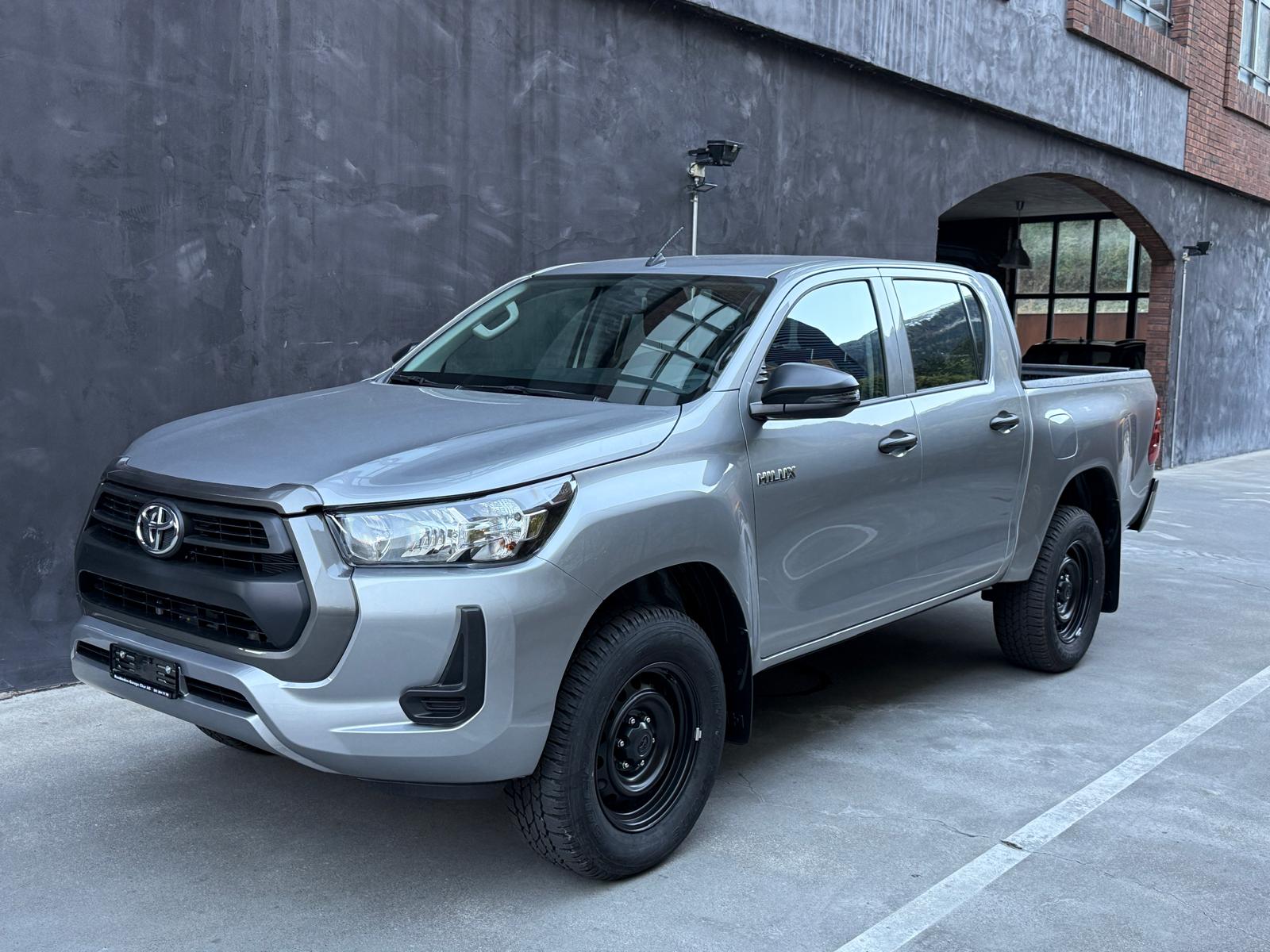 TOYOTA Hilux 2.4D-4D Comfort Double Cab 4x4