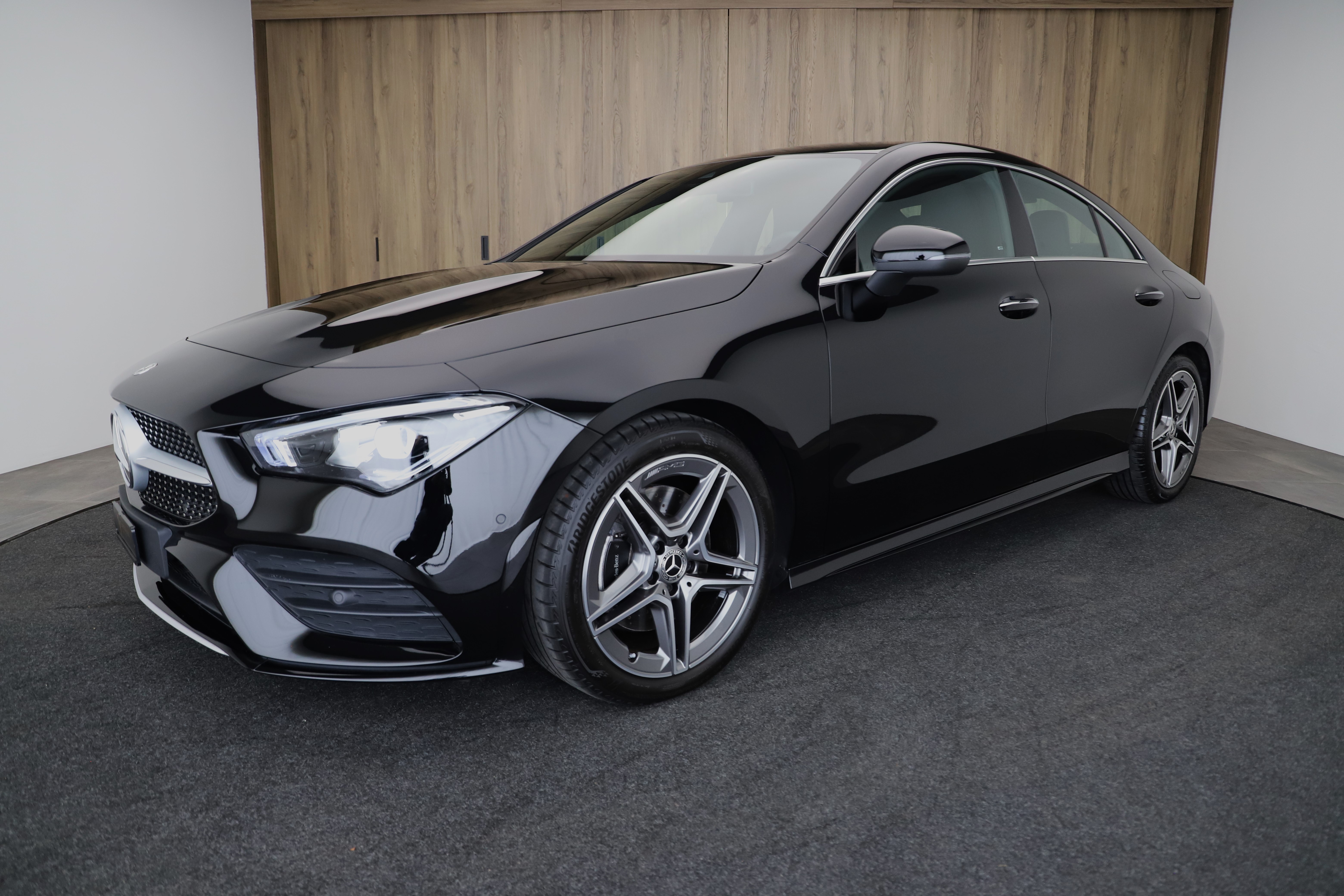 MERCEDES-BENZ CLA 200 AMG Line 7G-DCT