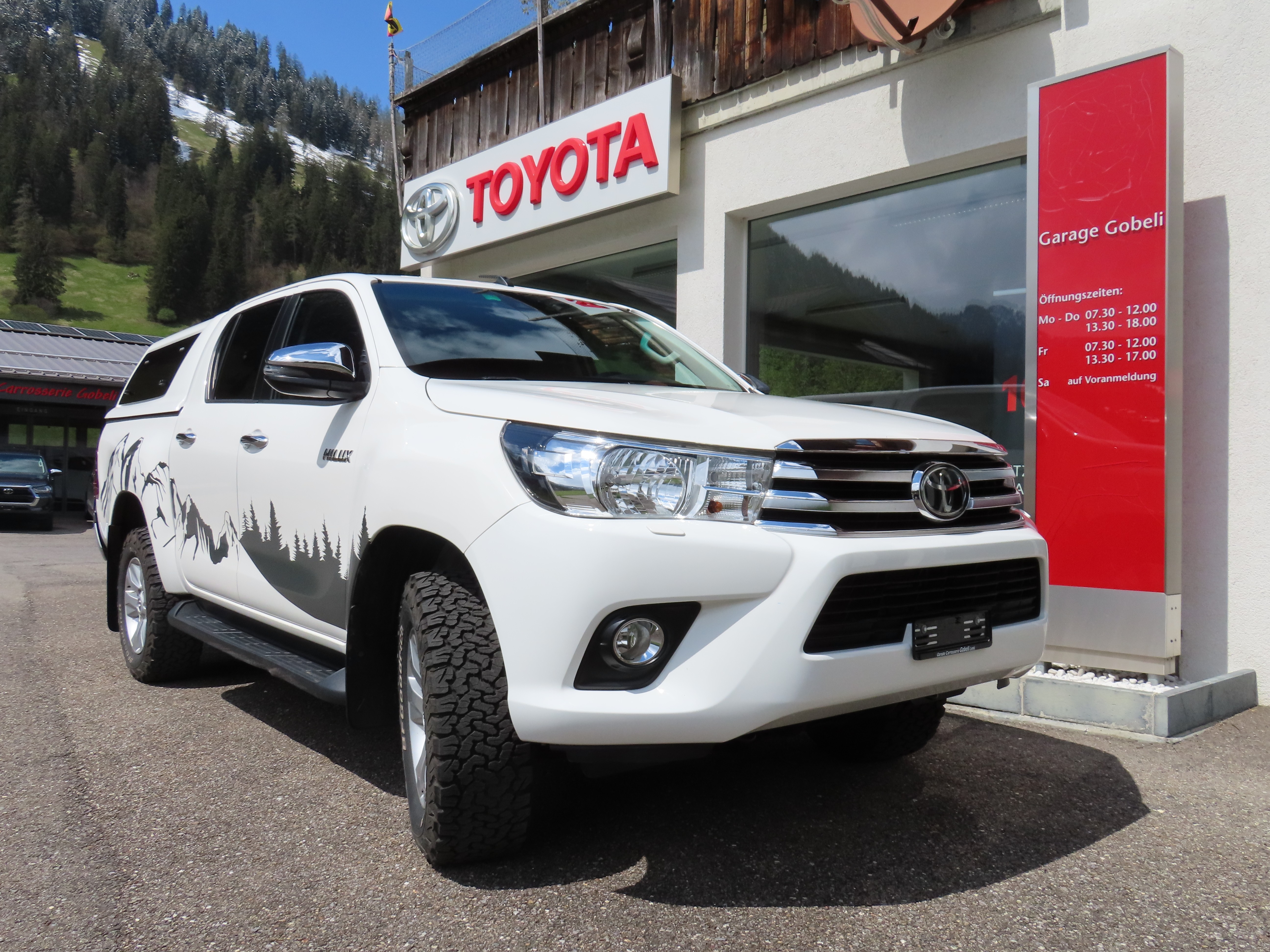 TOYOTA Hilux 2.4D-4D Style DoubleCab 4x4 A