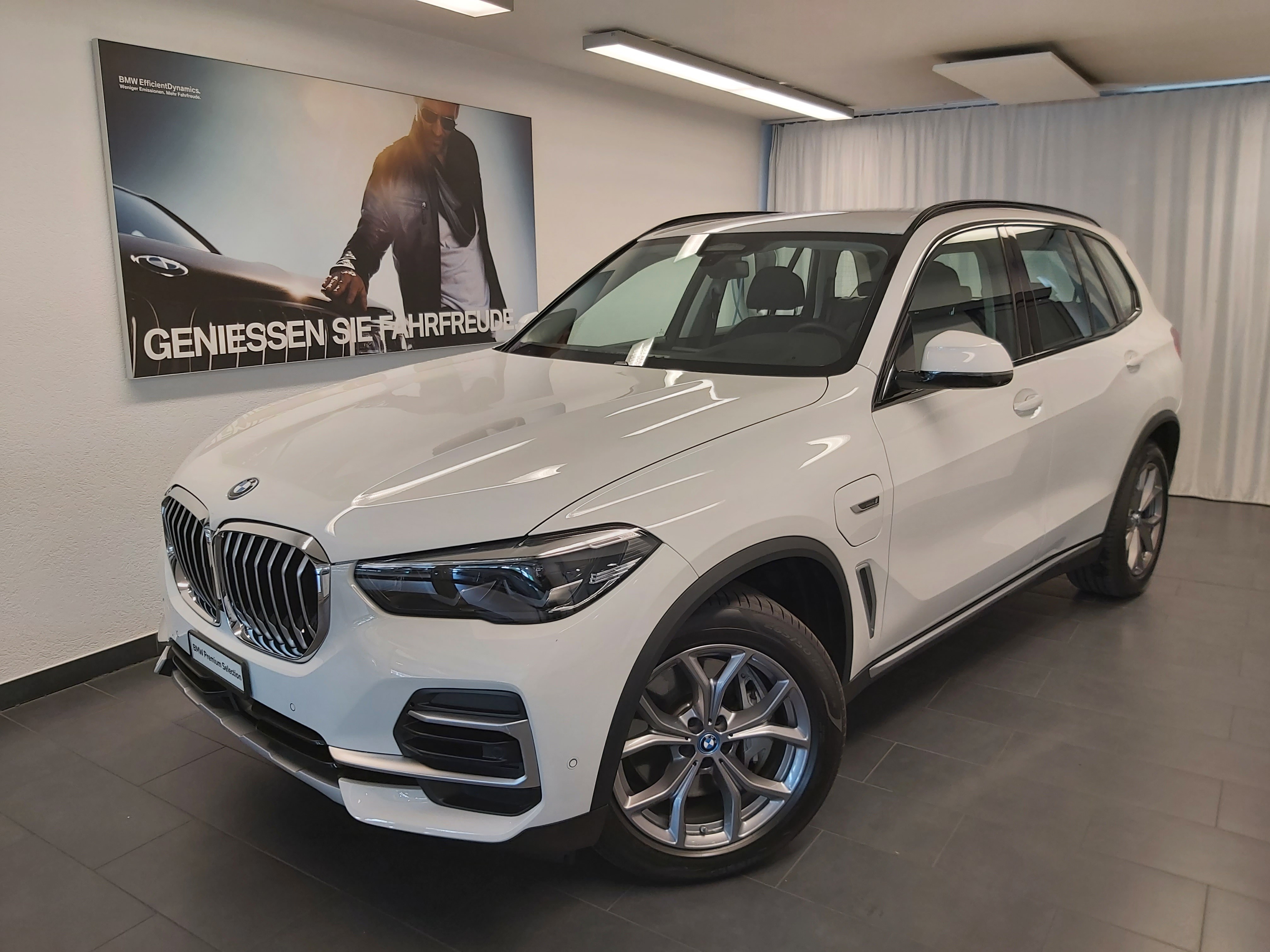 BMW X5 xDrive45e xLine