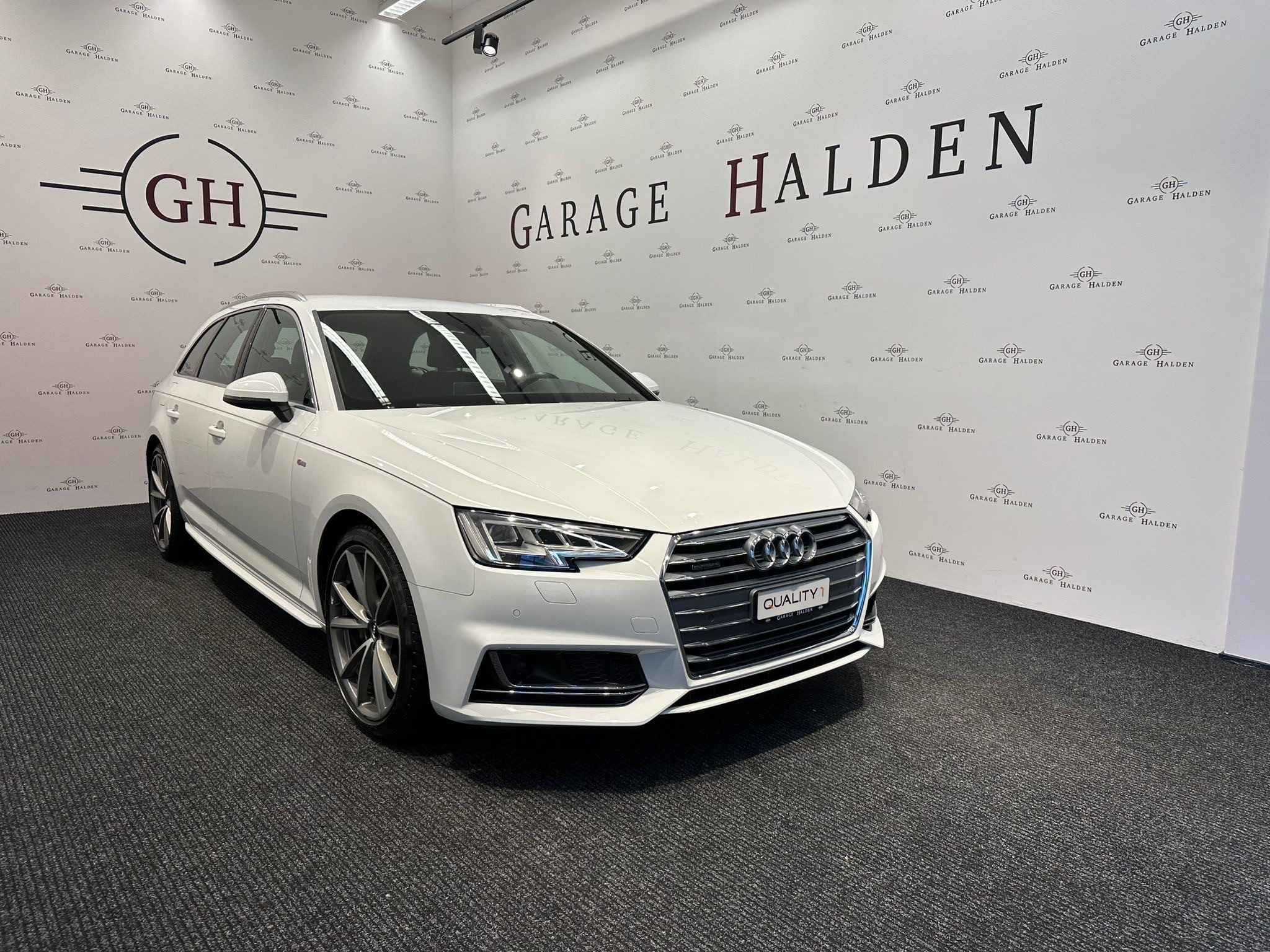 AUDI A4 Avant 2.0 TDI Sport quattro S-tronic