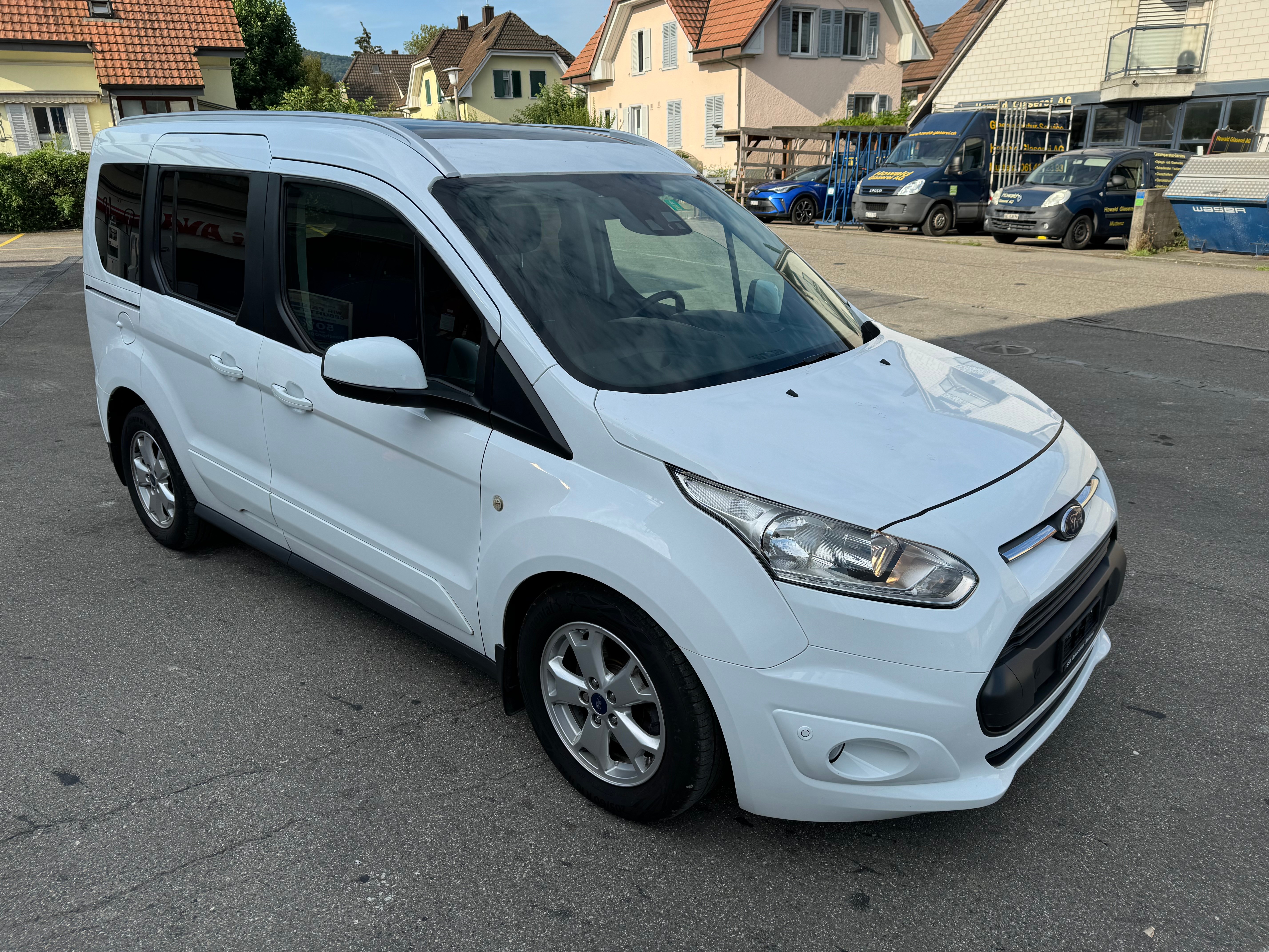 FORD Tourneo Connect 1.5 TDCi Titanium Powershift