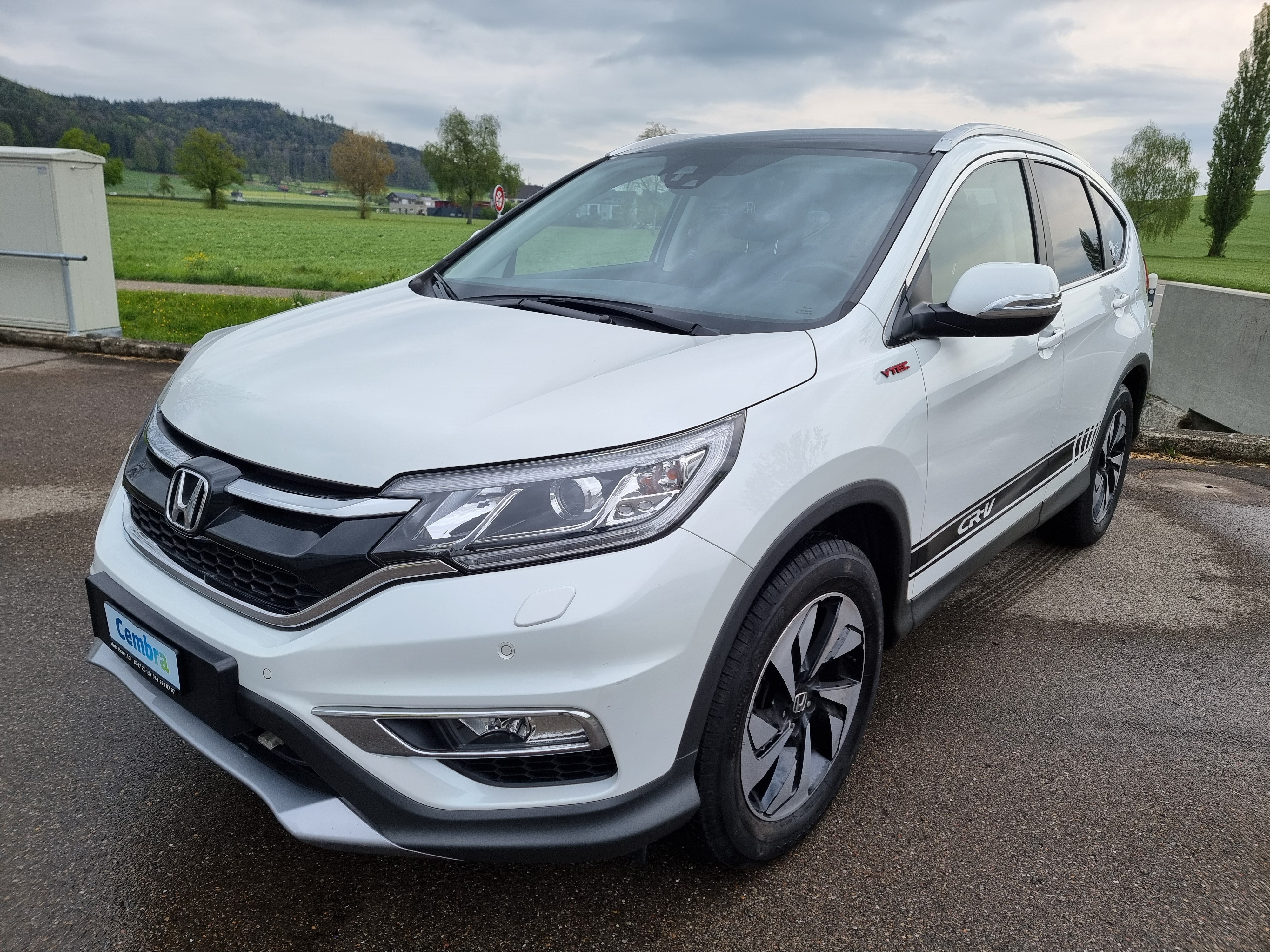 HONDA CR-V 1.6 i-DTEC Executive 4WD*Ab:MFK und Service, Panoramadach, Spurhalterassistent Navi, Sitzheizung/ Kühlung, Leder