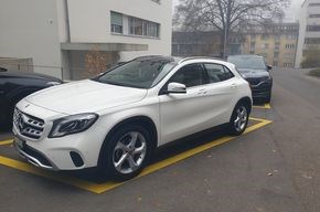 MERCEDES-BENZ GLA 180