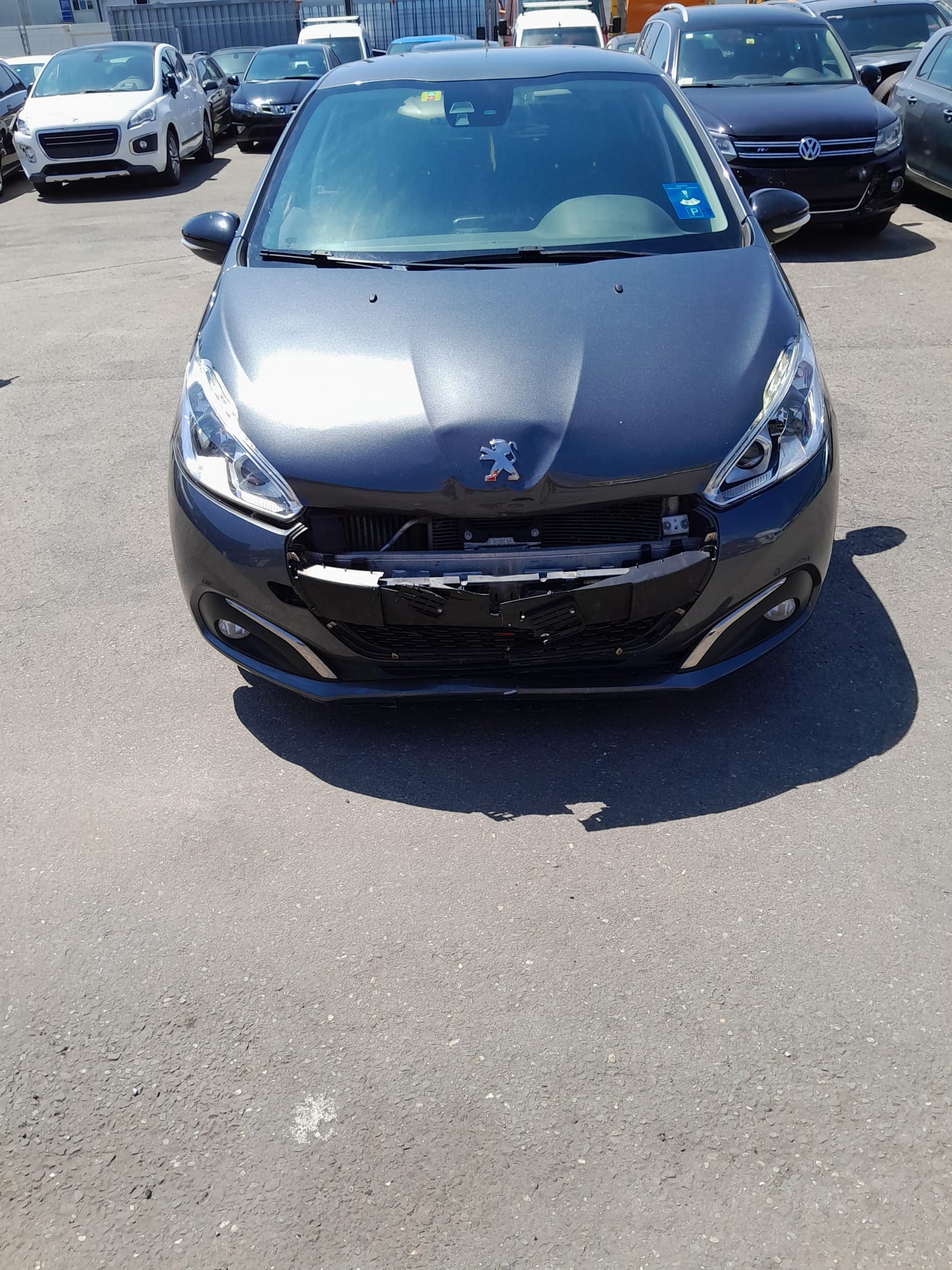 PEUGEOT 208 1.6 BlueHDi GT Line