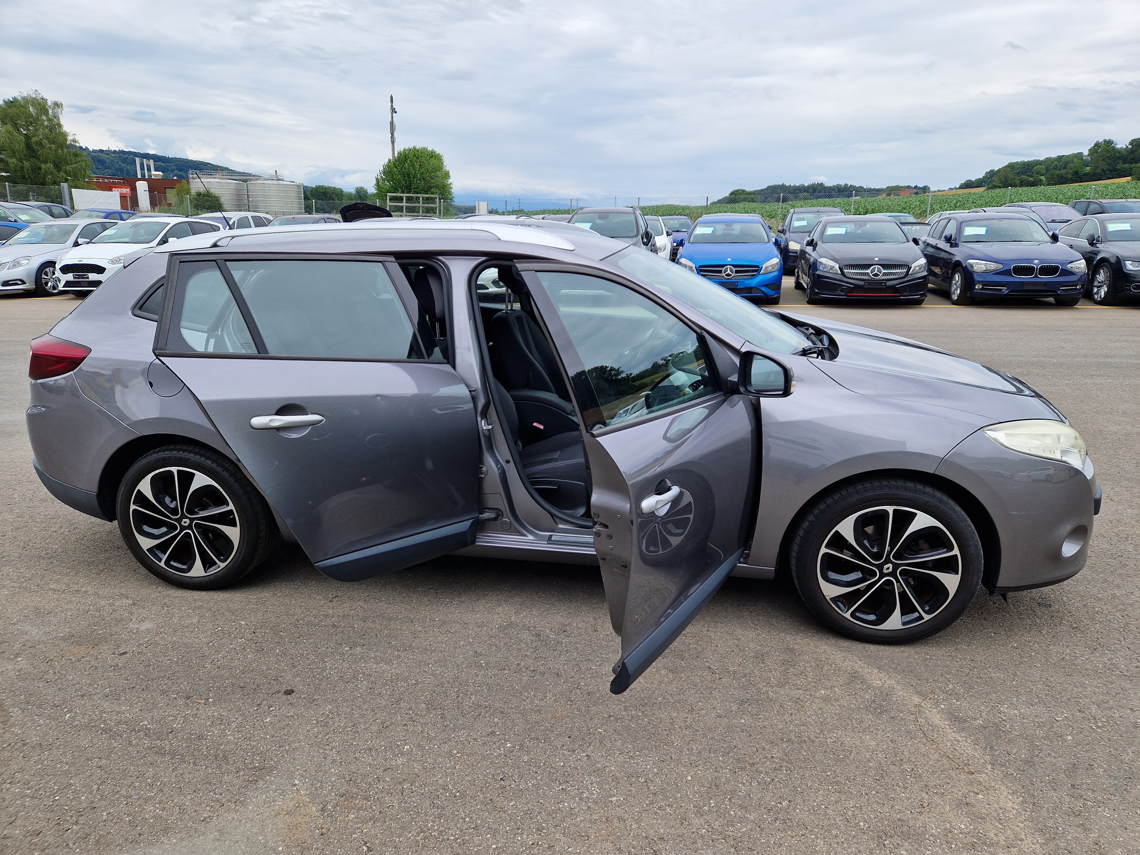 RENAULT Mégane Grandtour 2.0 16V Dynamique CVT