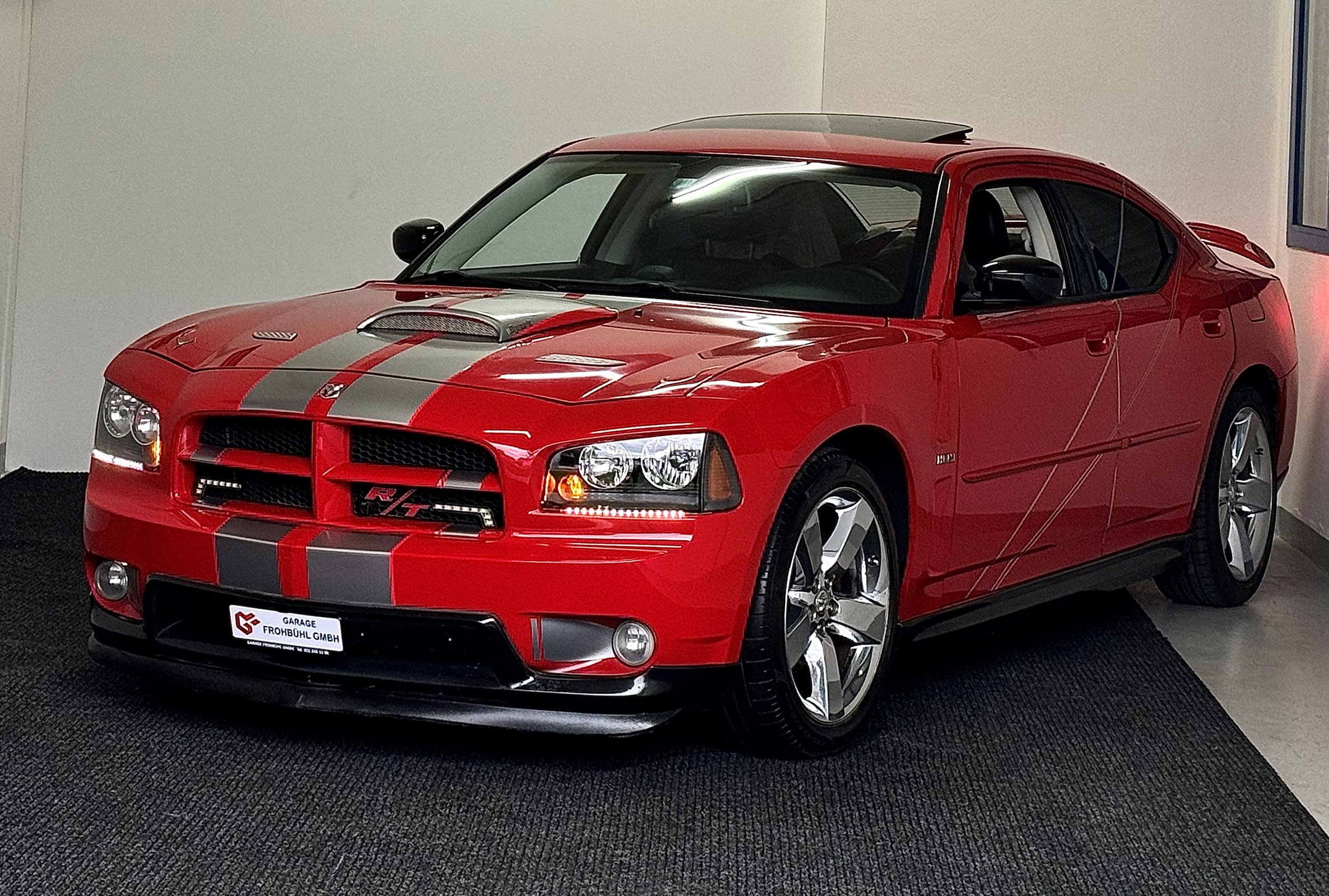 DODGE Charger R/T 5.7 V8 HEMI