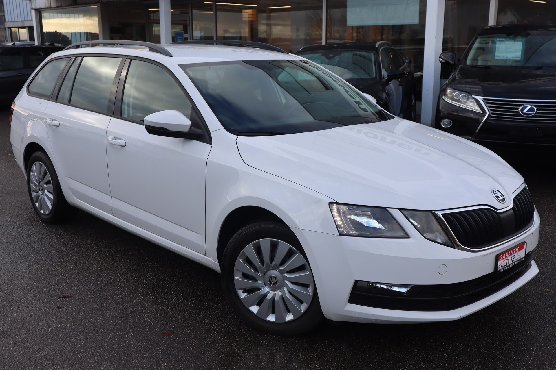 SKODA Octavia Combi 1.6 TDI Ambition ** Neues Modell ** Navigation ** Frisch ab MFK & Service **