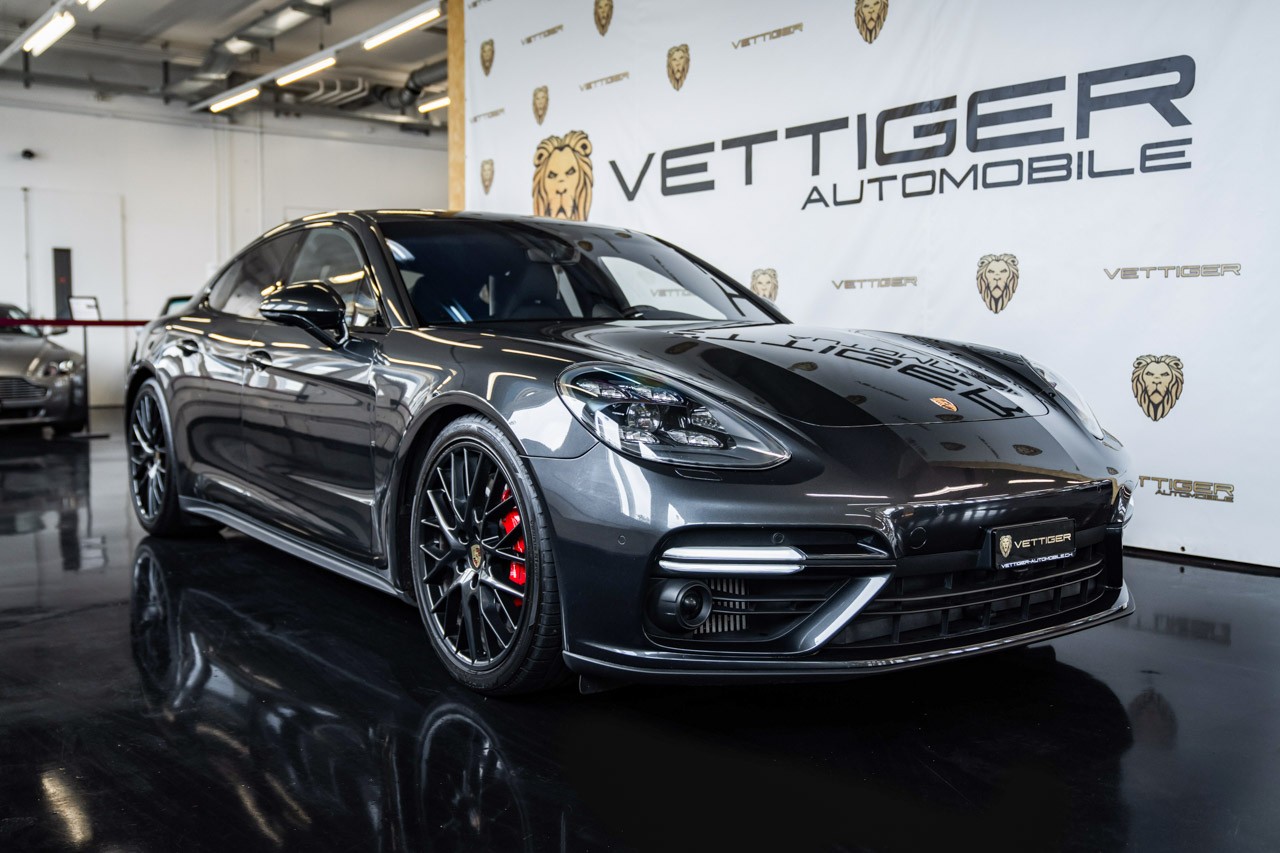 PORSCHE Panamera Turbo PDK