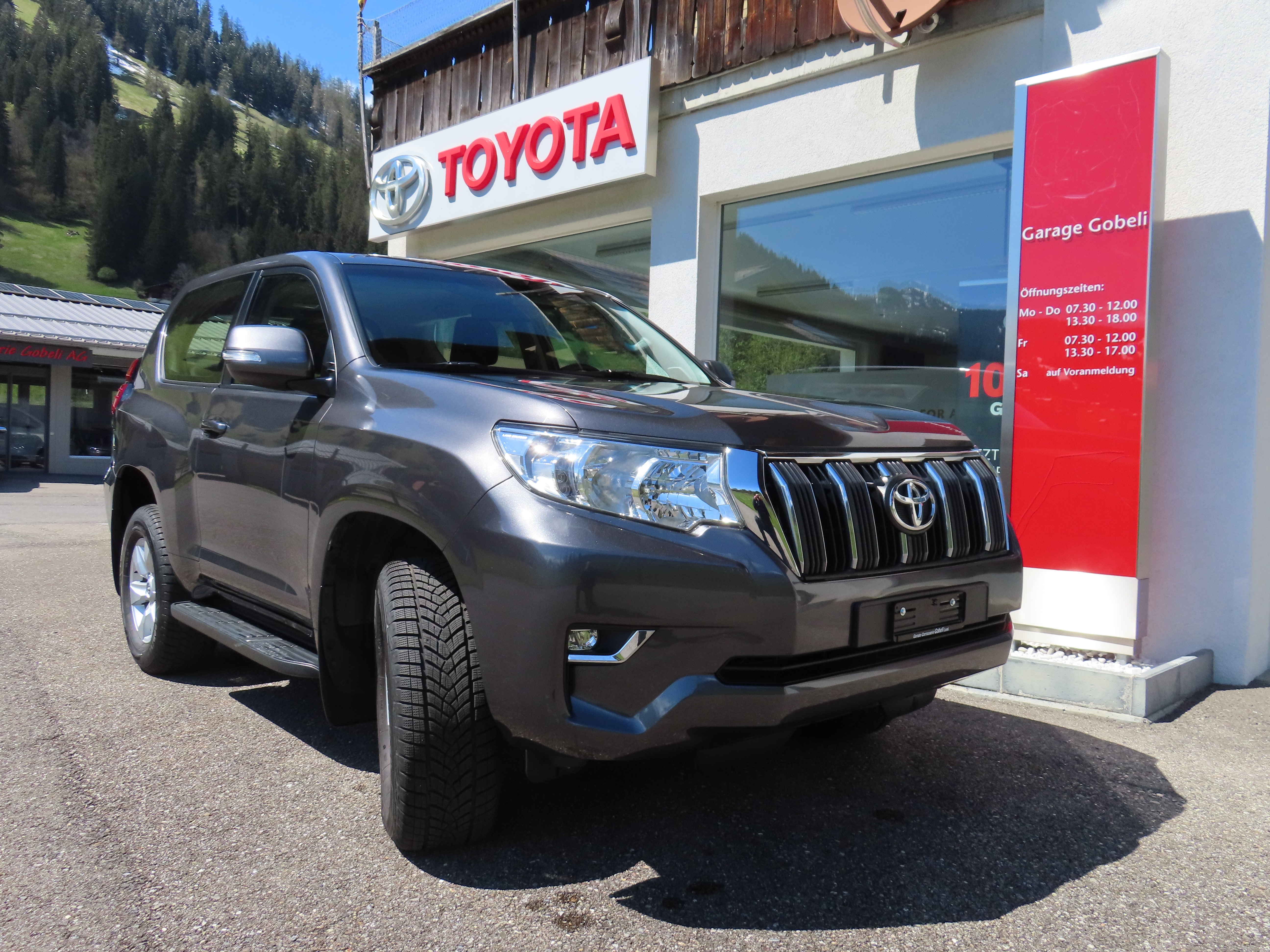 TOYOTA Land Cruiser 2.8TD Comfort Automatic