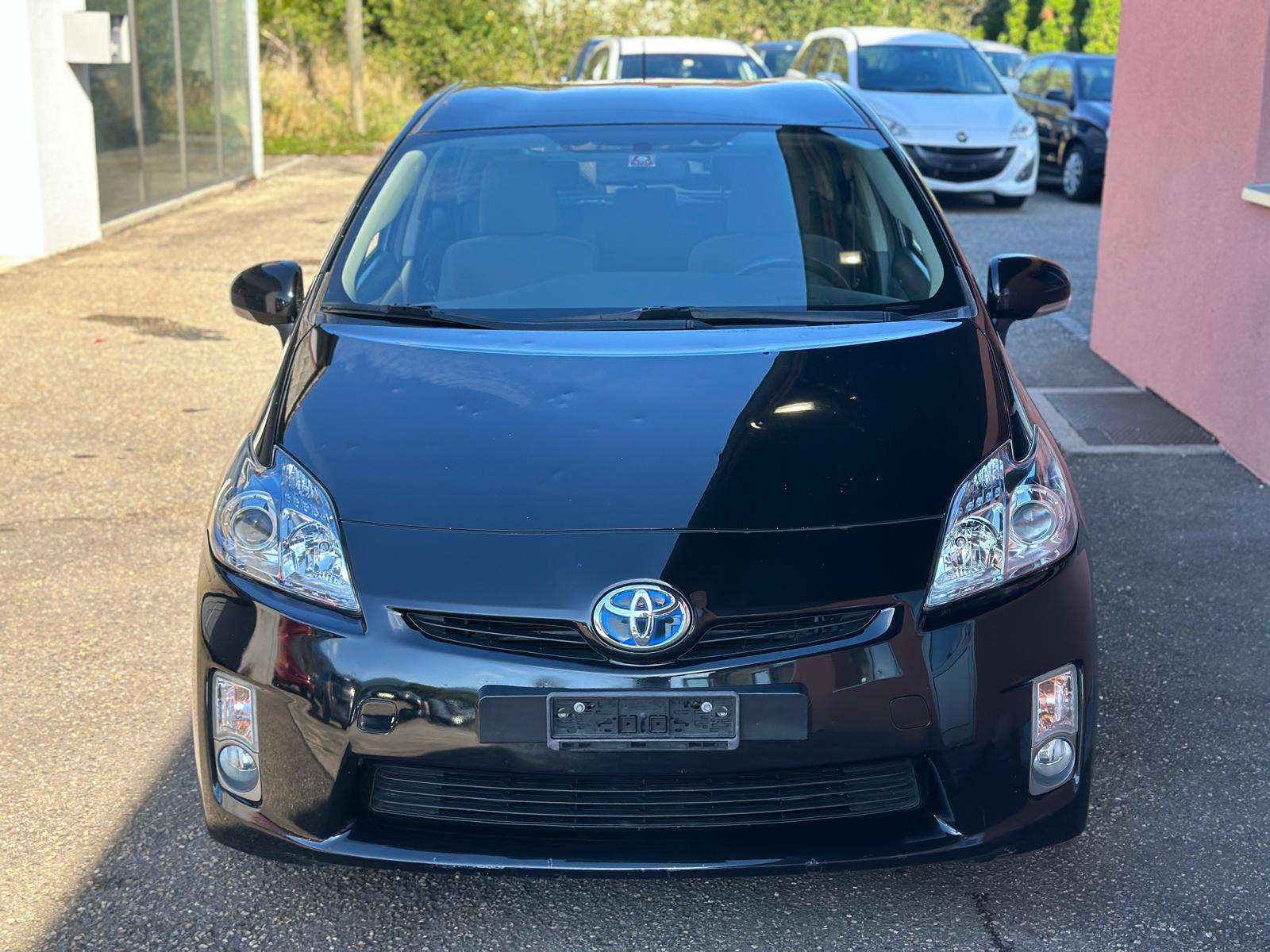 TOYOTA Prius 1.8 16V HSD Sol