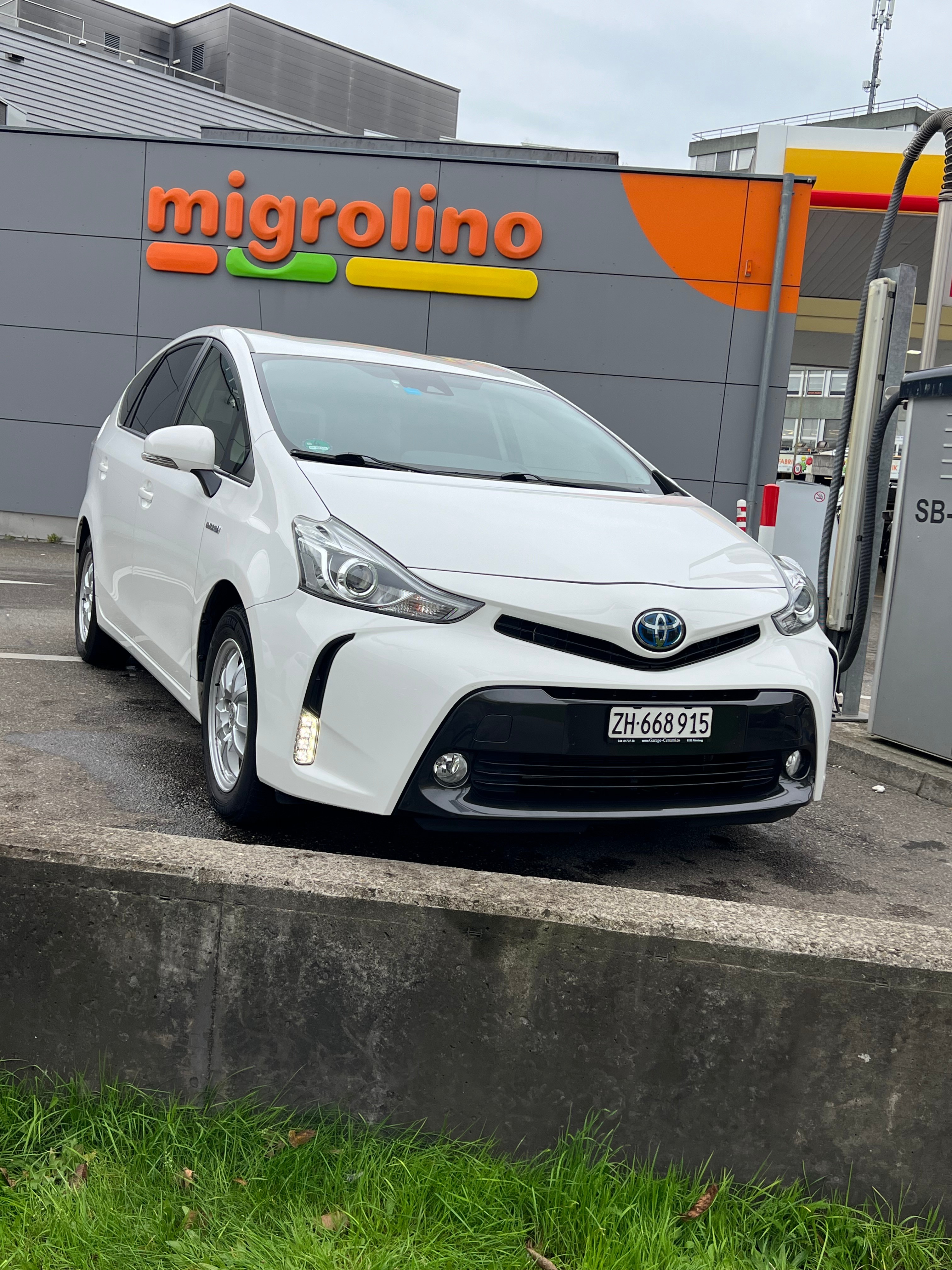 TOYOTA Prius+ 1.8 VVT-i HSD Style