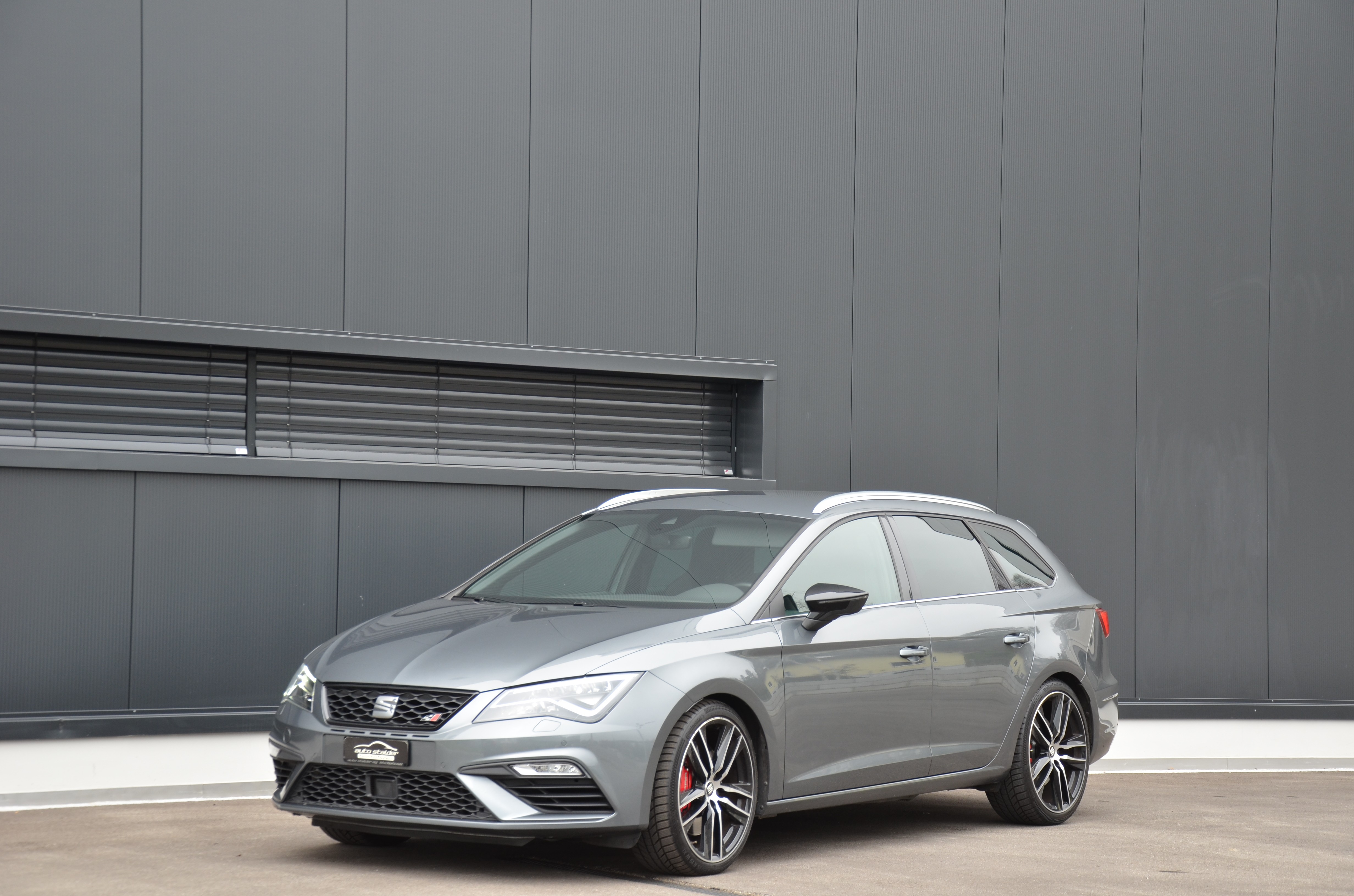 SEAT Leon ST 2.0 TSI Cupra 300 4 Drive DSG