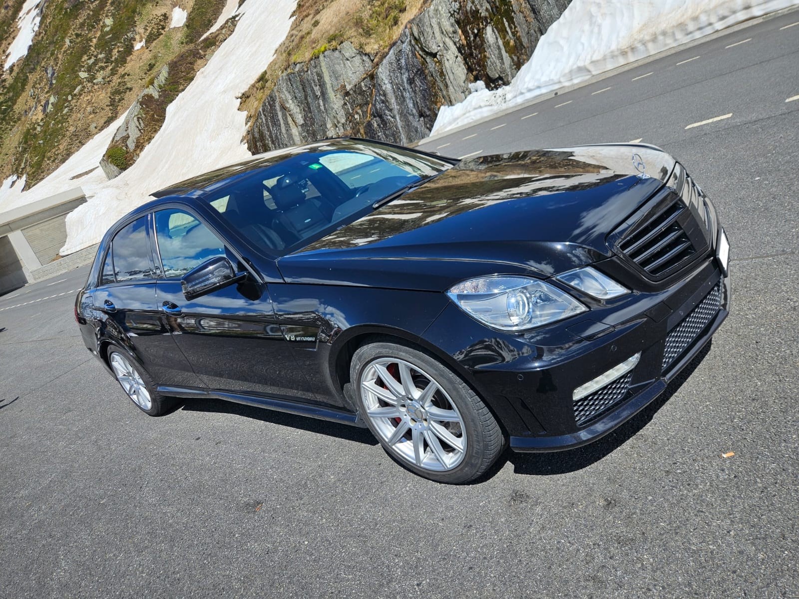 MERCEDES-BENZ E 63 AMG CGI 7G-Tronic