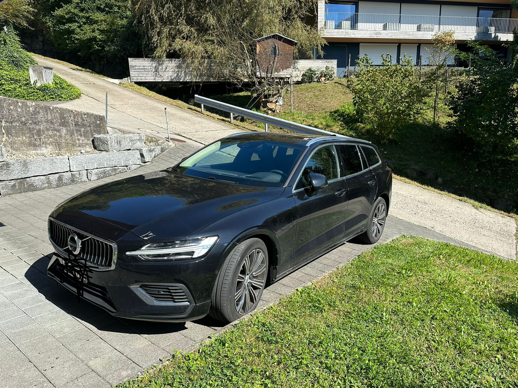 VOLVO V60 T6 eAWD Twin Engine Inscription Expression Geartronic