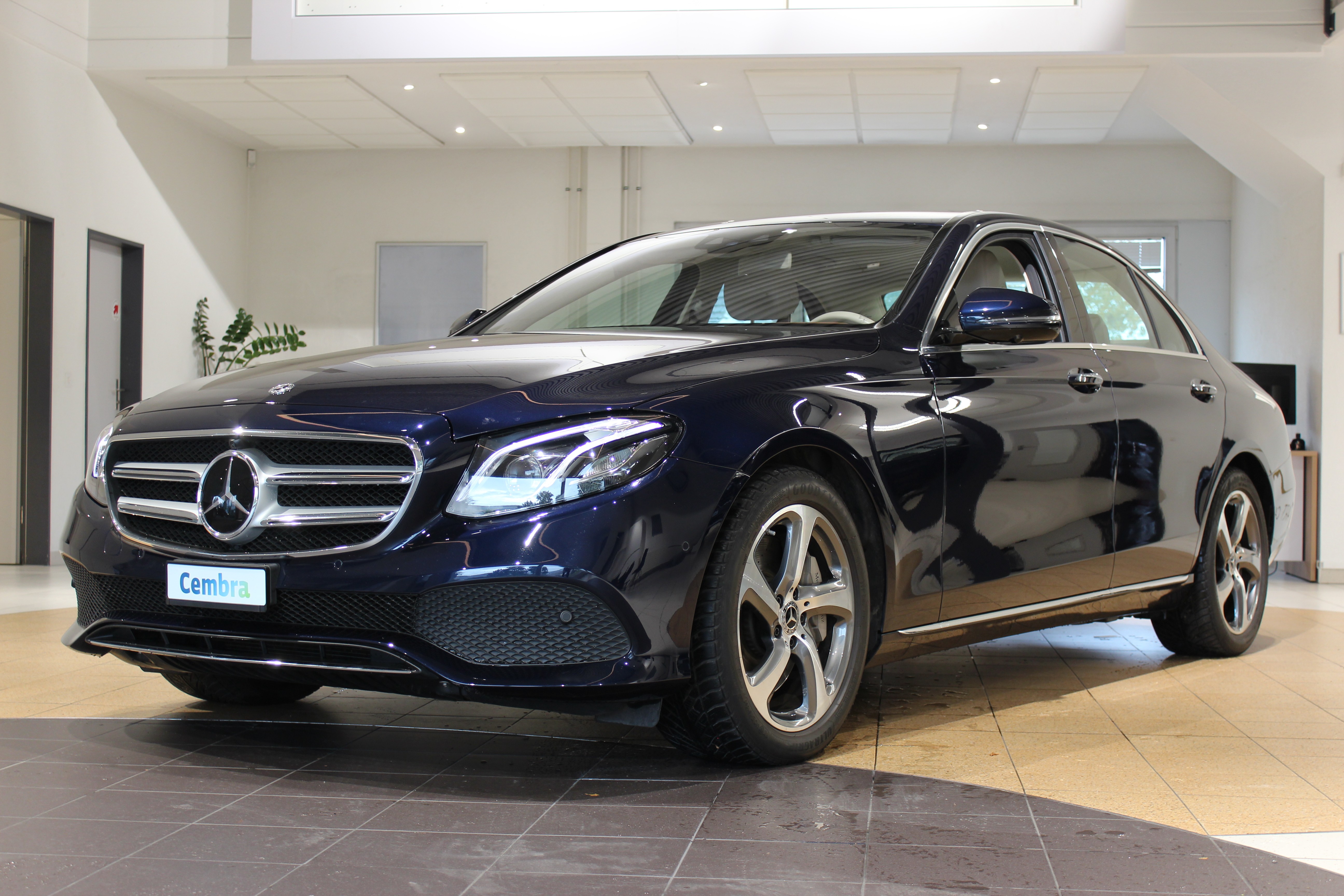 MERCEDES-BENZ E 400 Designo Edition Avantgarde 4Matic 9G-Tronic