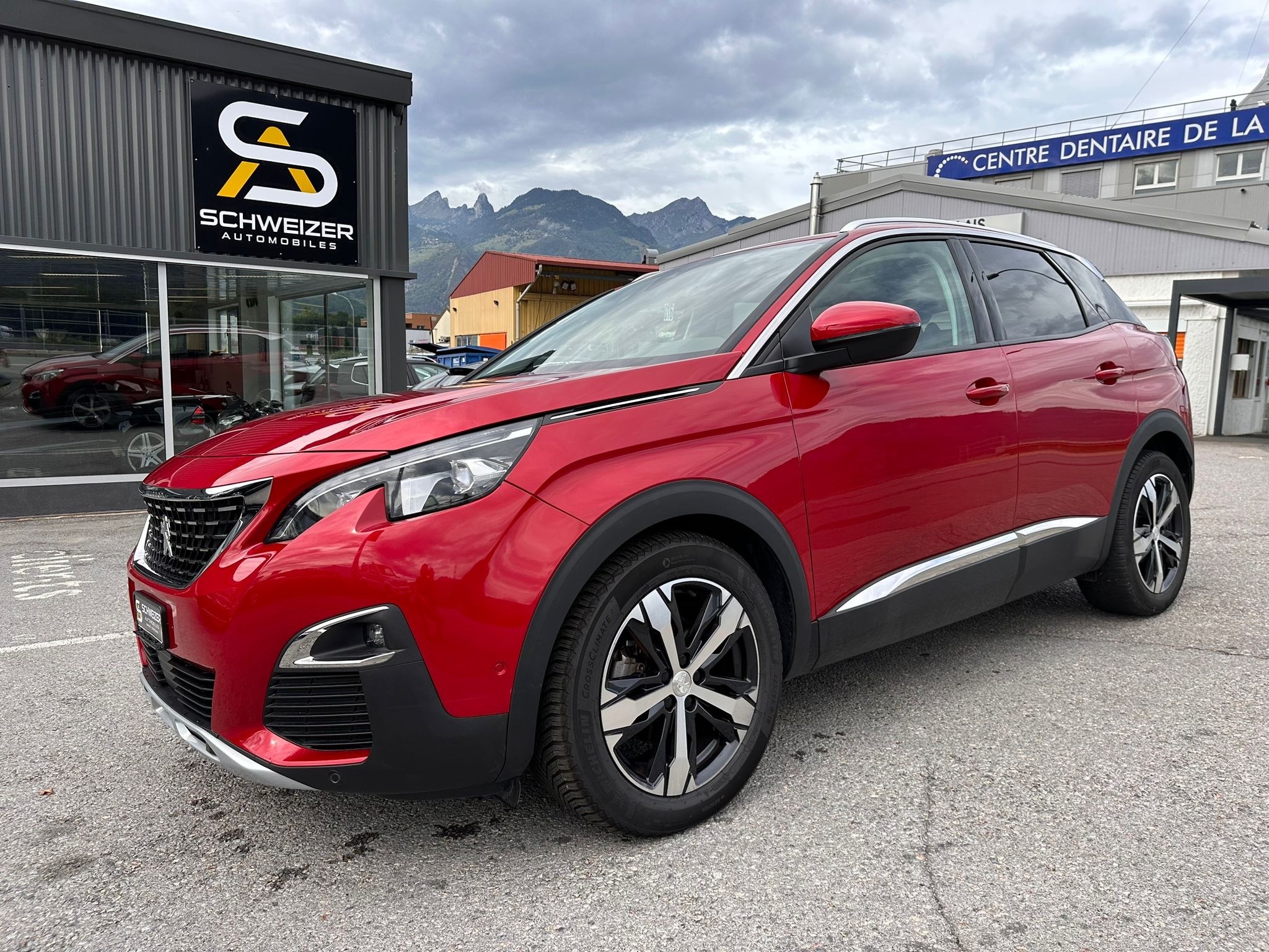 PEUGEOT 3008 1.2 PureTech Active EAT