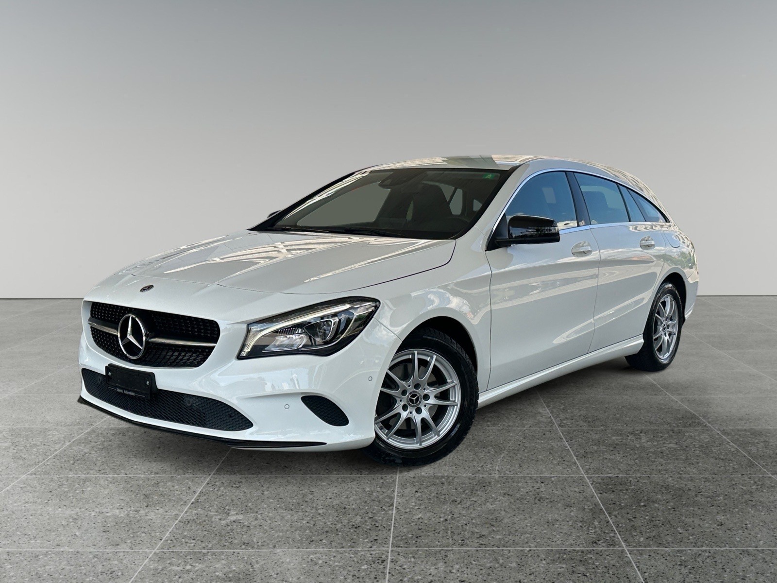 MERCEDES-BENZ CLA Shooting Brake 200 d Swiss Star Ed. 4M 7G-DCT