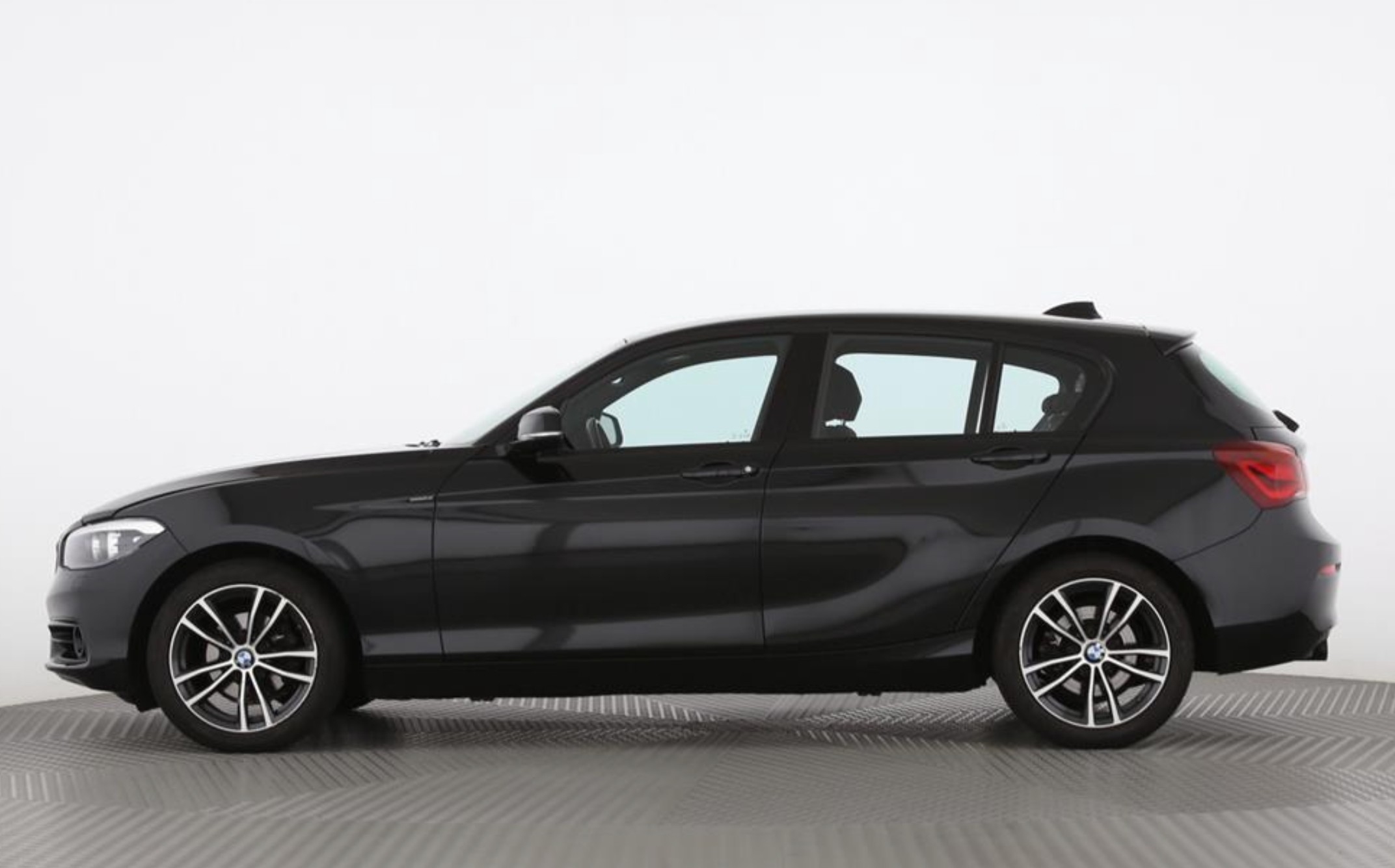 BMW 118d Edition Sport Line