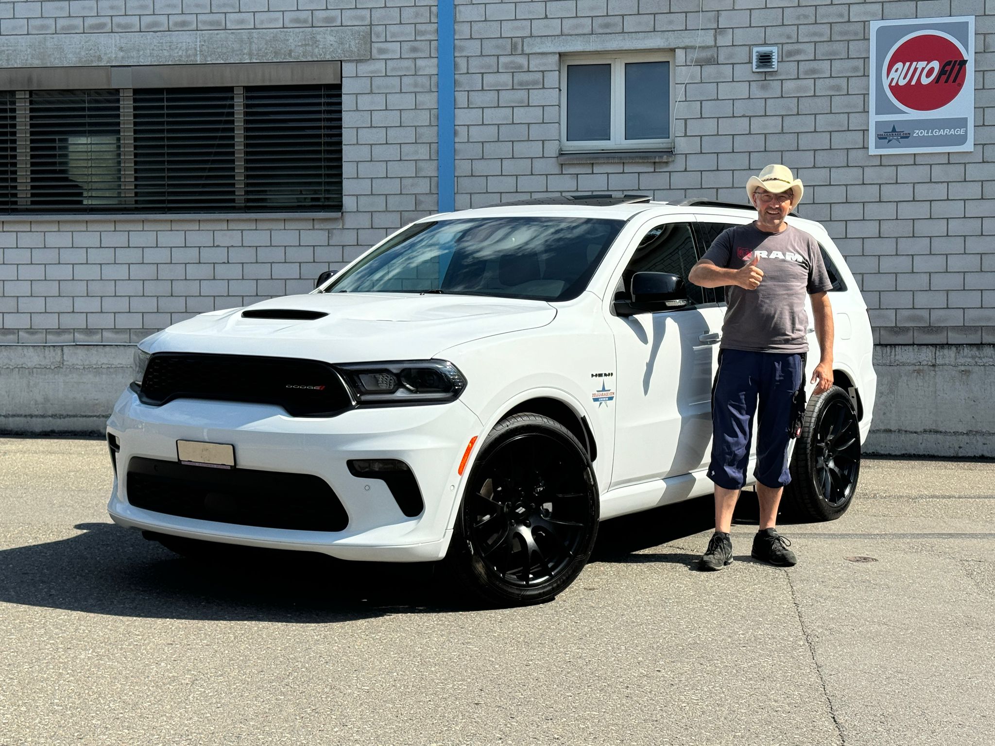 DODGE R/T 5.7 HEMI V8 4x4