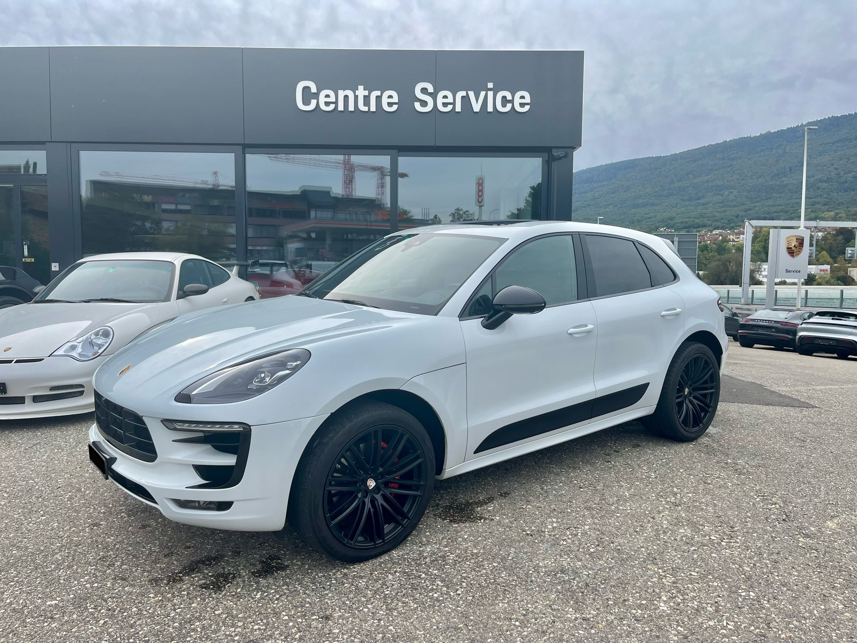 PORSCHE Macan GTS PDK