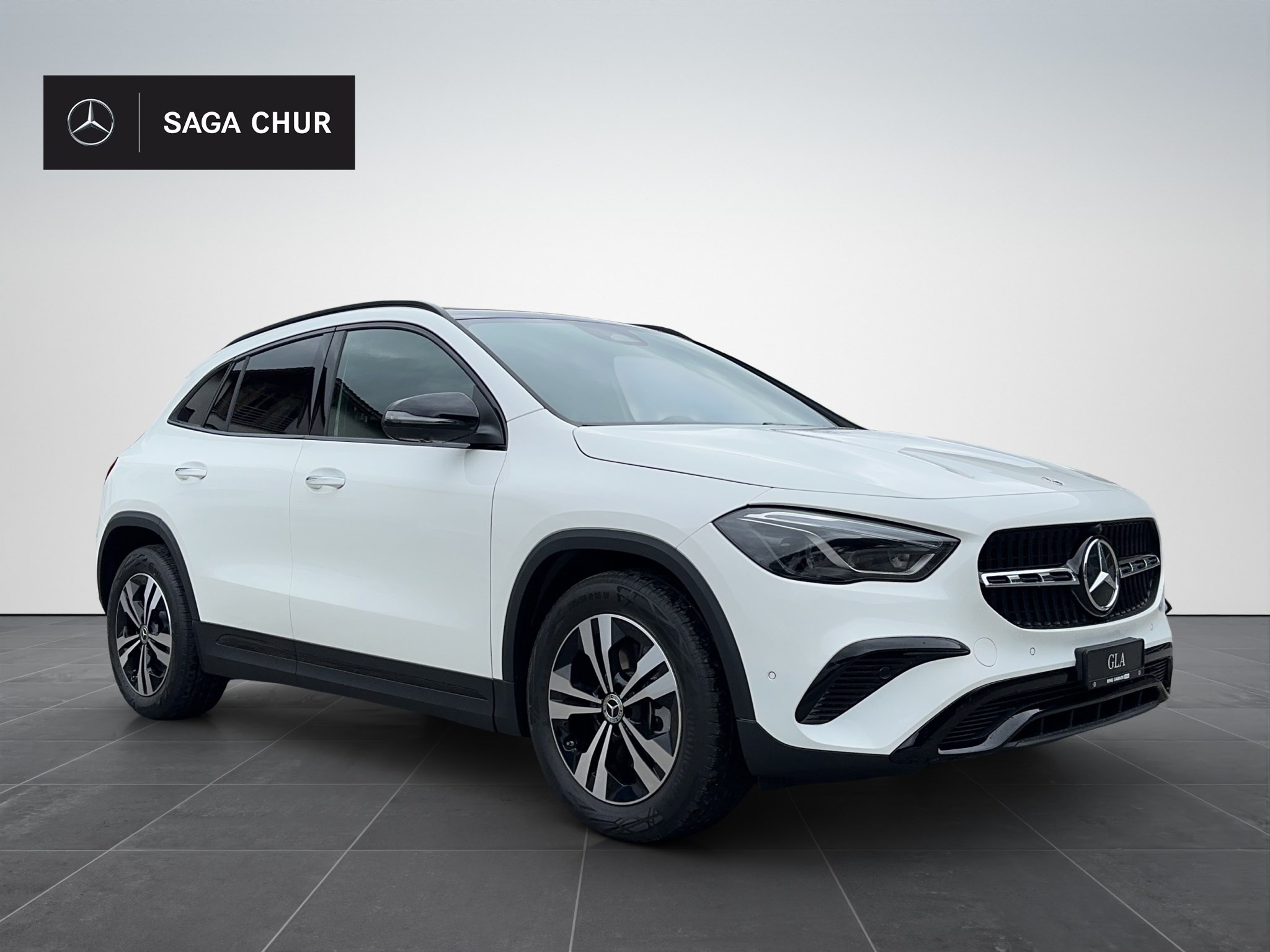 MERCEDES-BENZ GLA 250 4matic Swiss Star