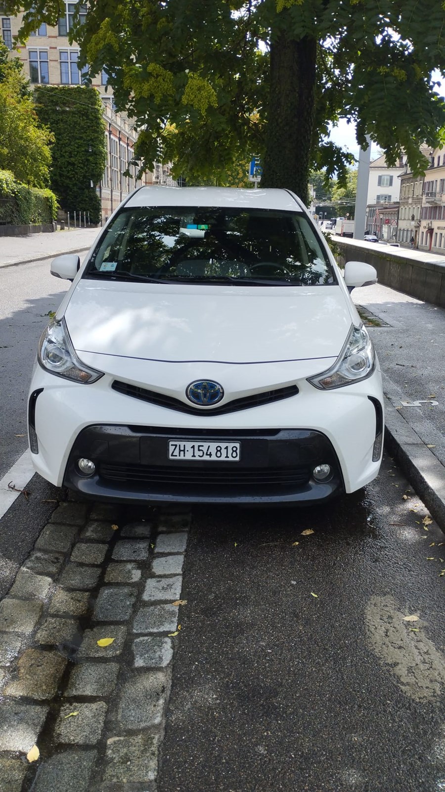 TOYOTA Prius+ 1.8 VVT-i HSD Style