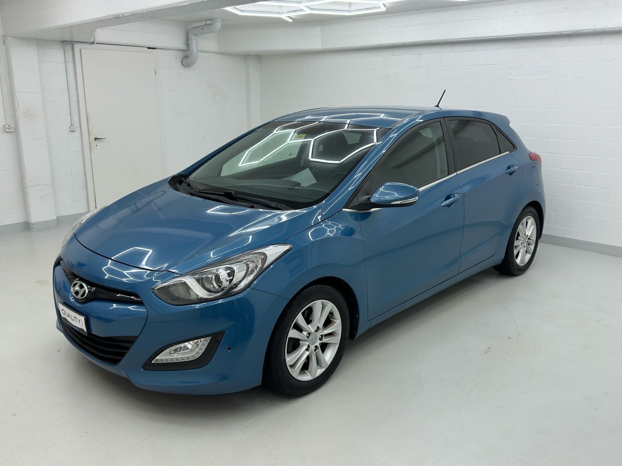 HYUNDAI i30 1.6 GDI Premium Automatic