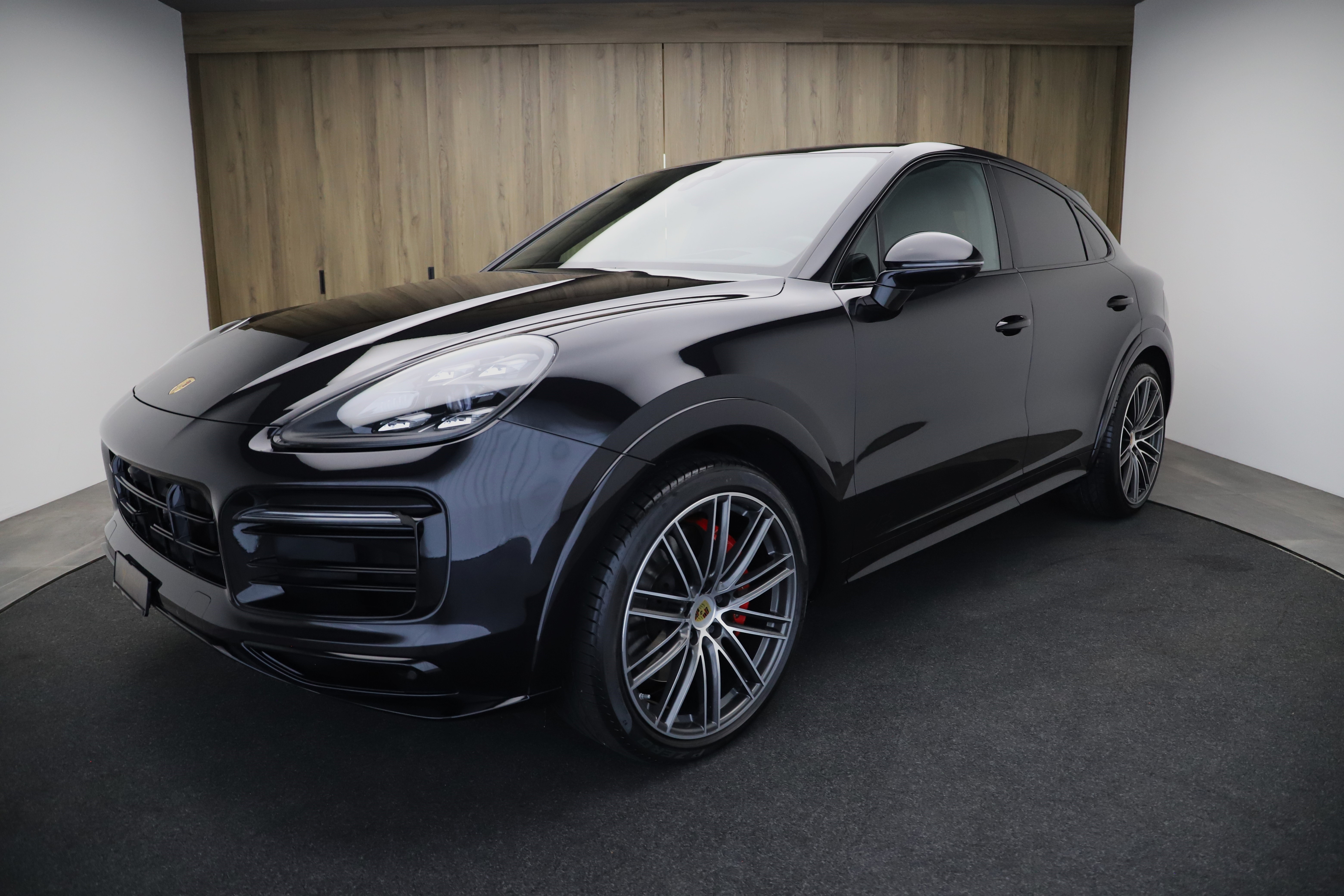 PORSCHE Cayenne GTS Coupé SportDesign Paket