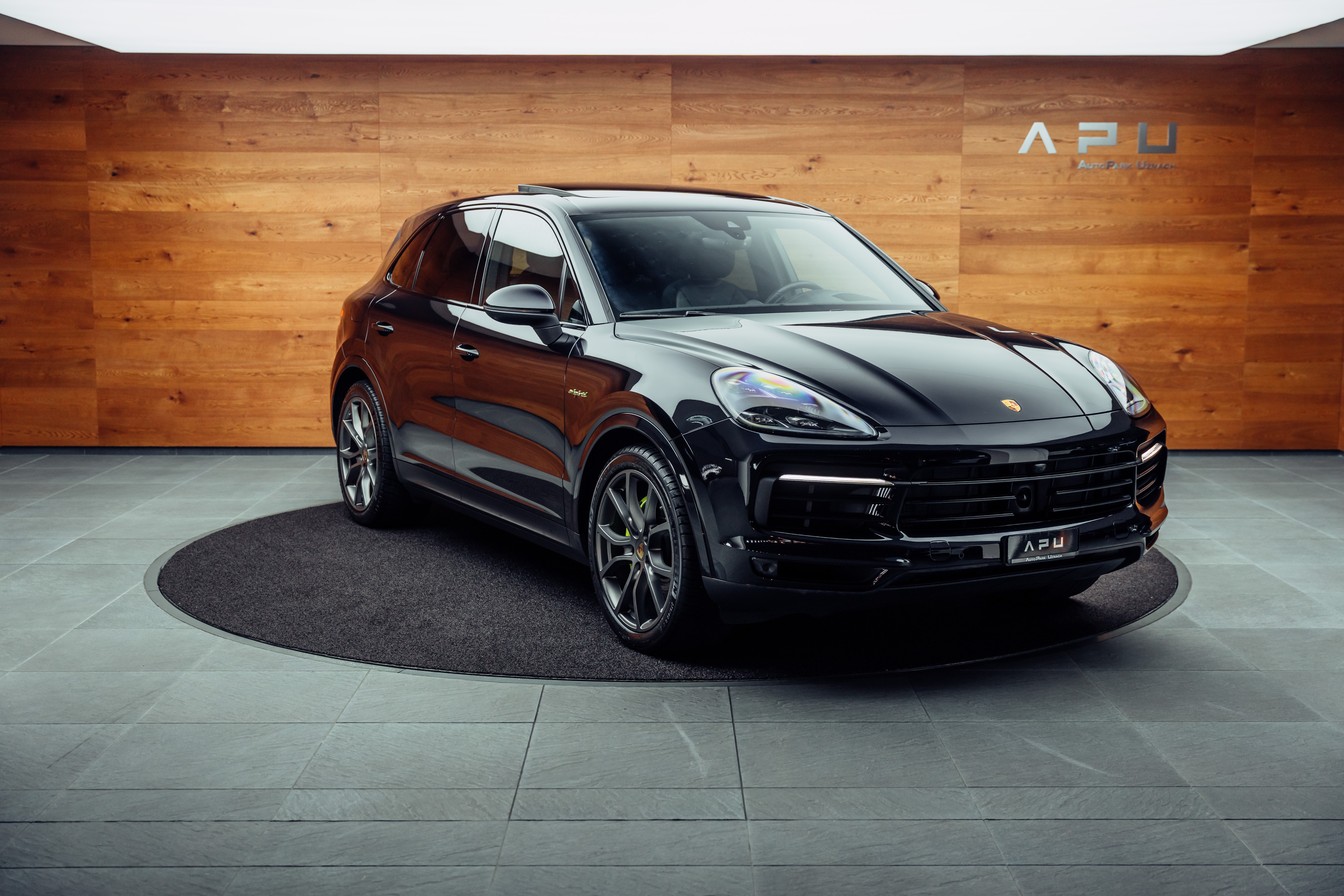 PORSCHE Cayenne E-Hybrid