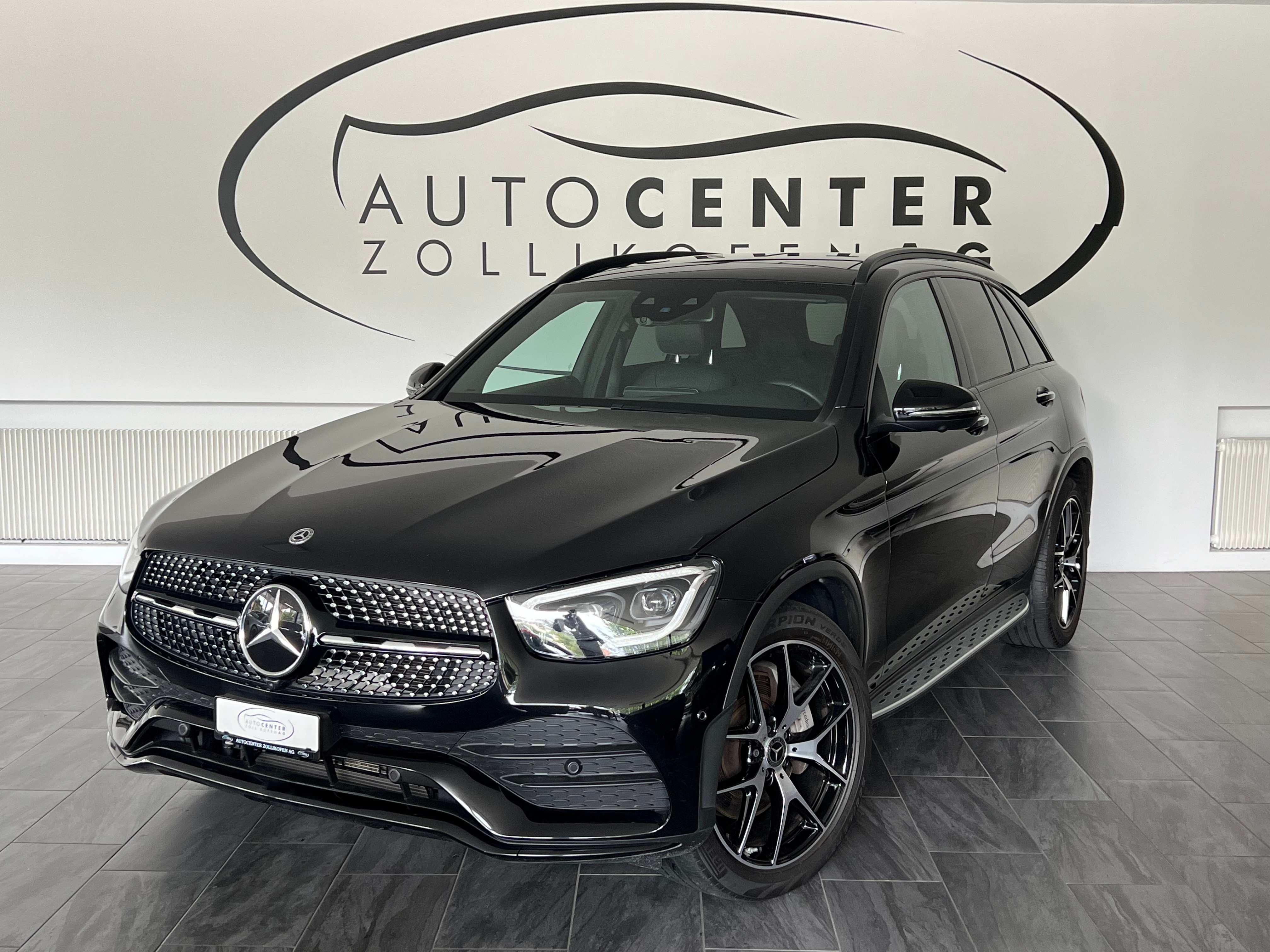 MERCEDES-BENZ GLC 200 AMG Line 4Matic 9G-Tronic