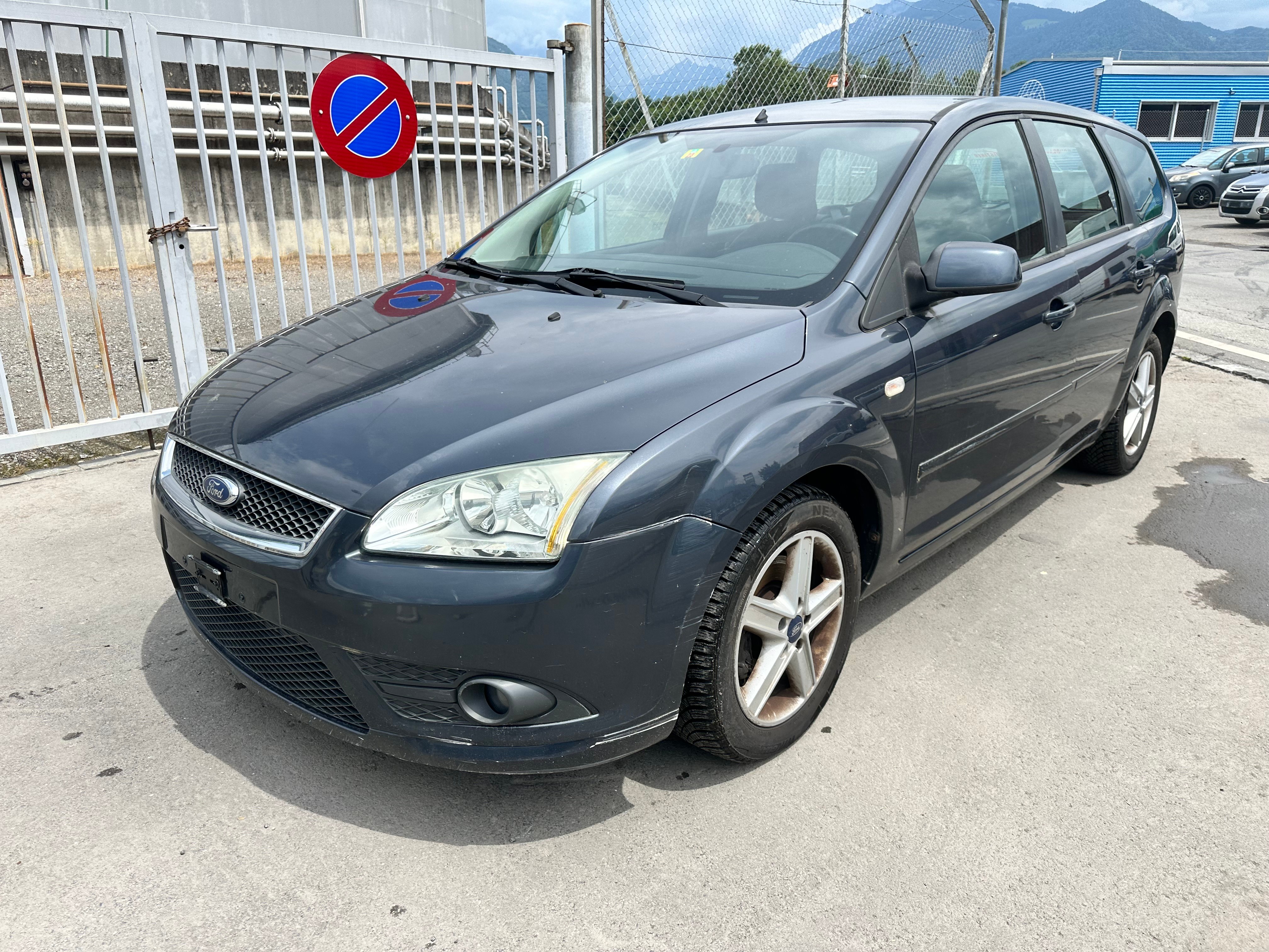 FORD Focus 2.0i Carving