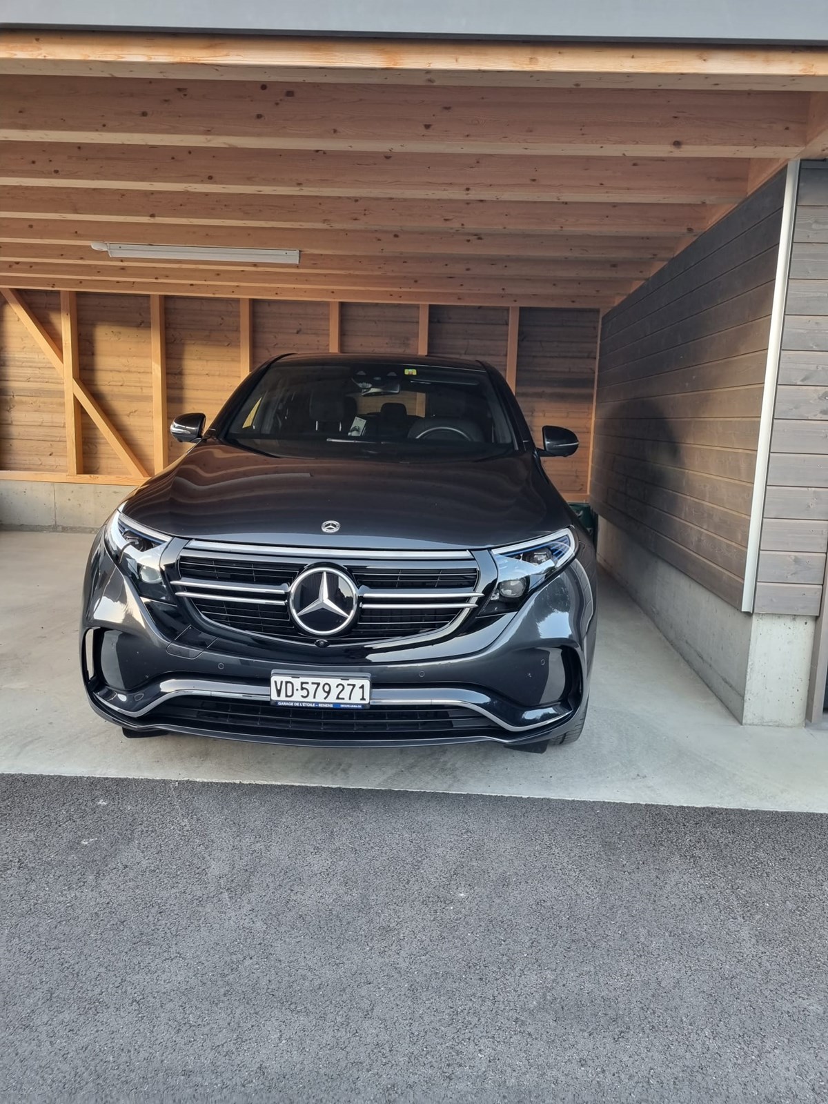 MERCEDES-BENZ EQC 400 4Matic