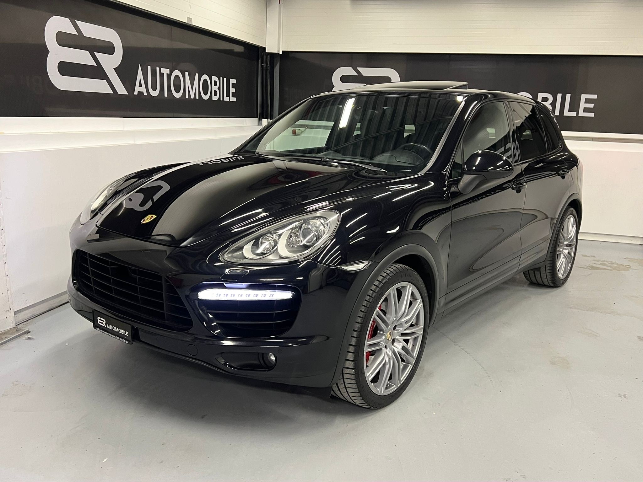 PORSCHE Cayenne Turbo