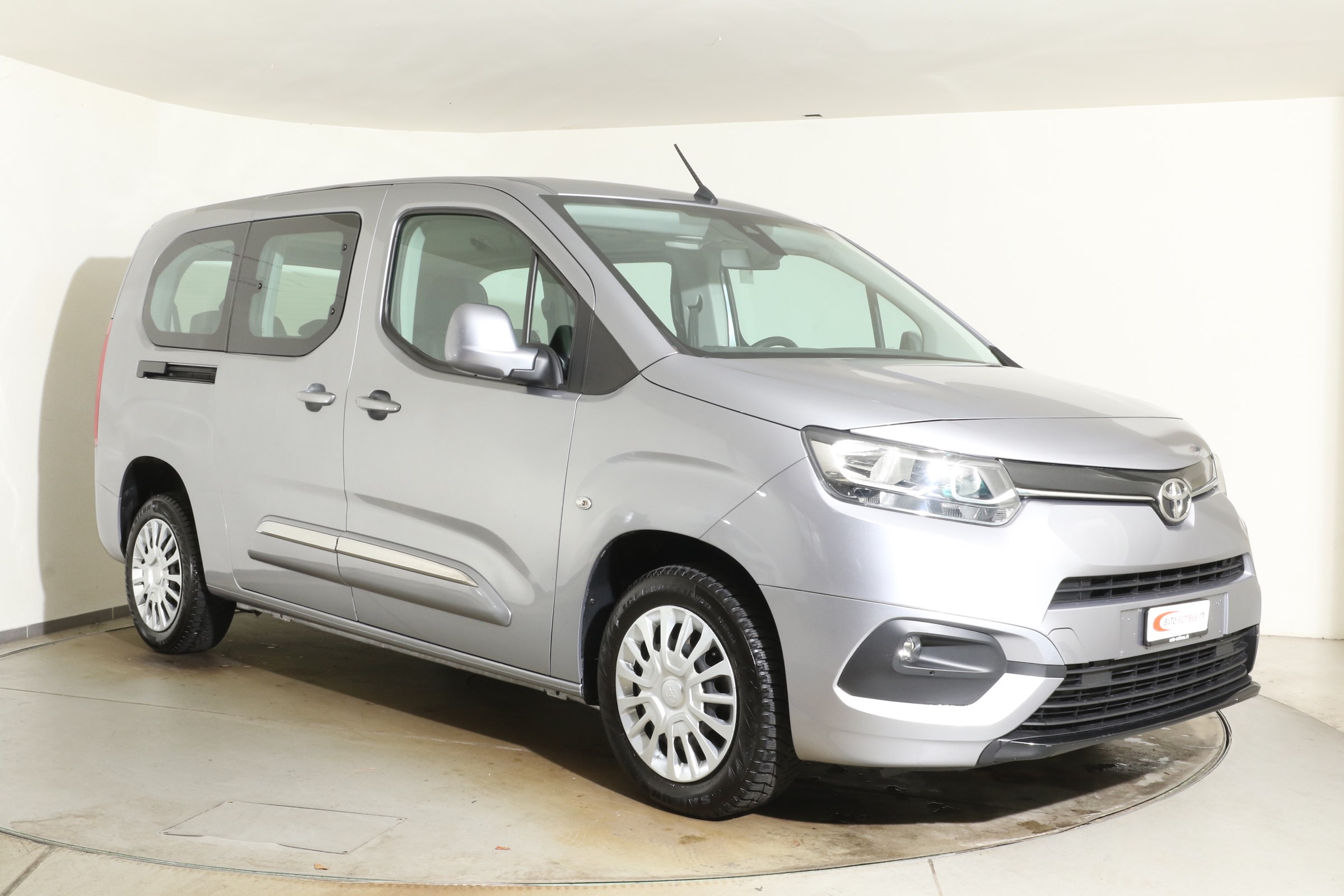 TOYOTA PROACE CITY VERSO 1.2 L2 Shuttle Automatik