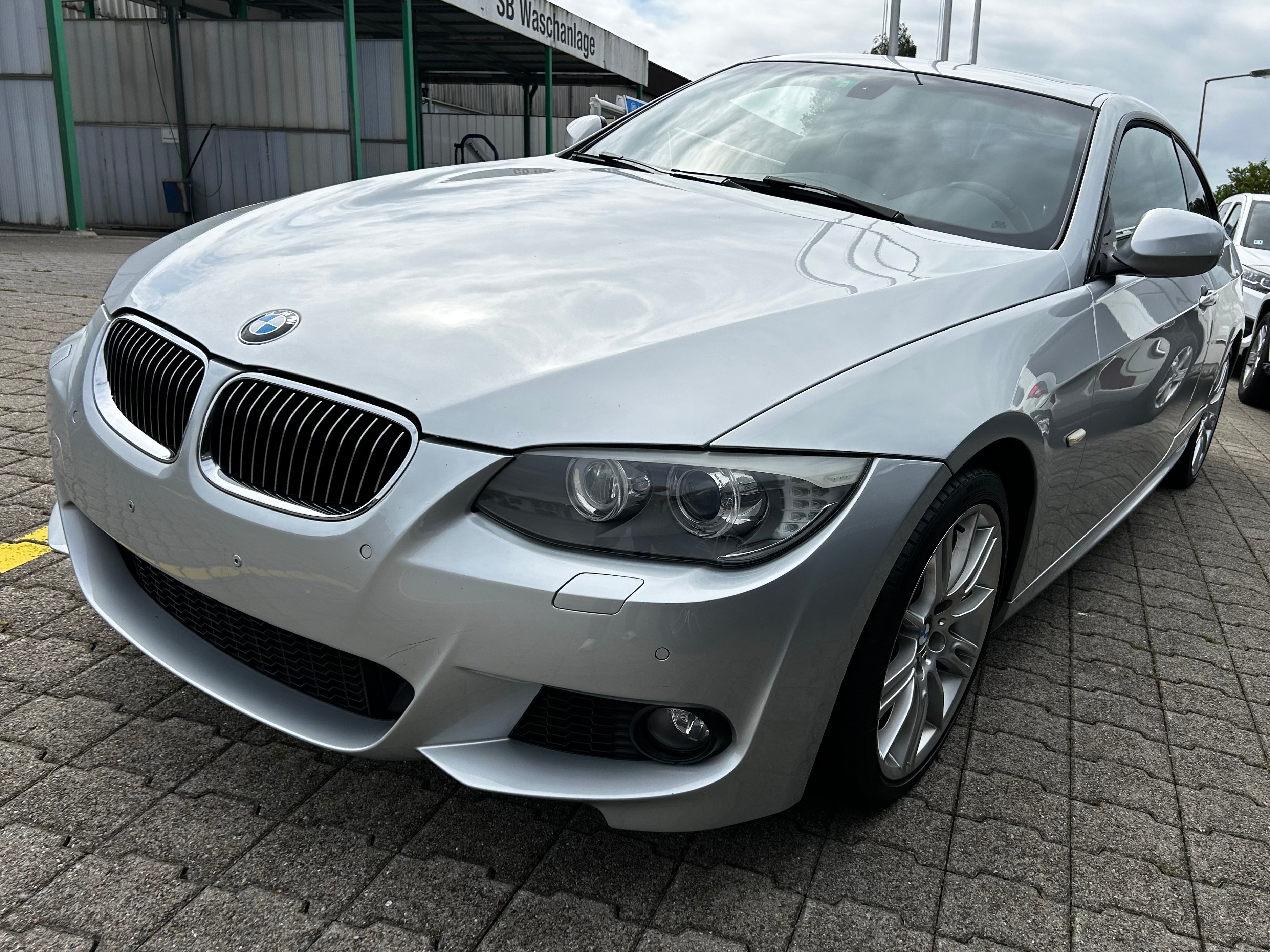 BMW 330i xDrive Coupé Steptronic