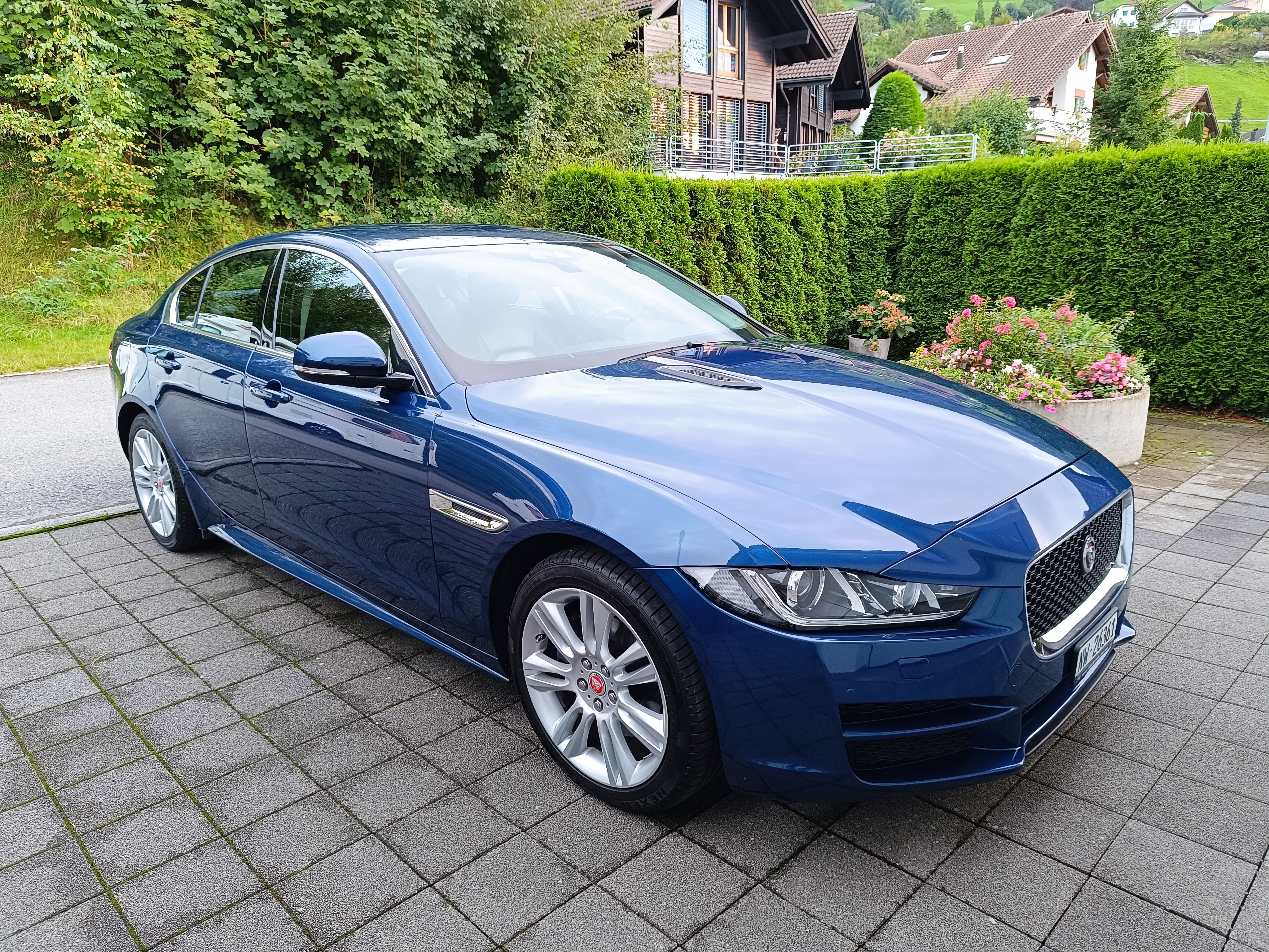 JAGUAR XE 20d Prestige Automat