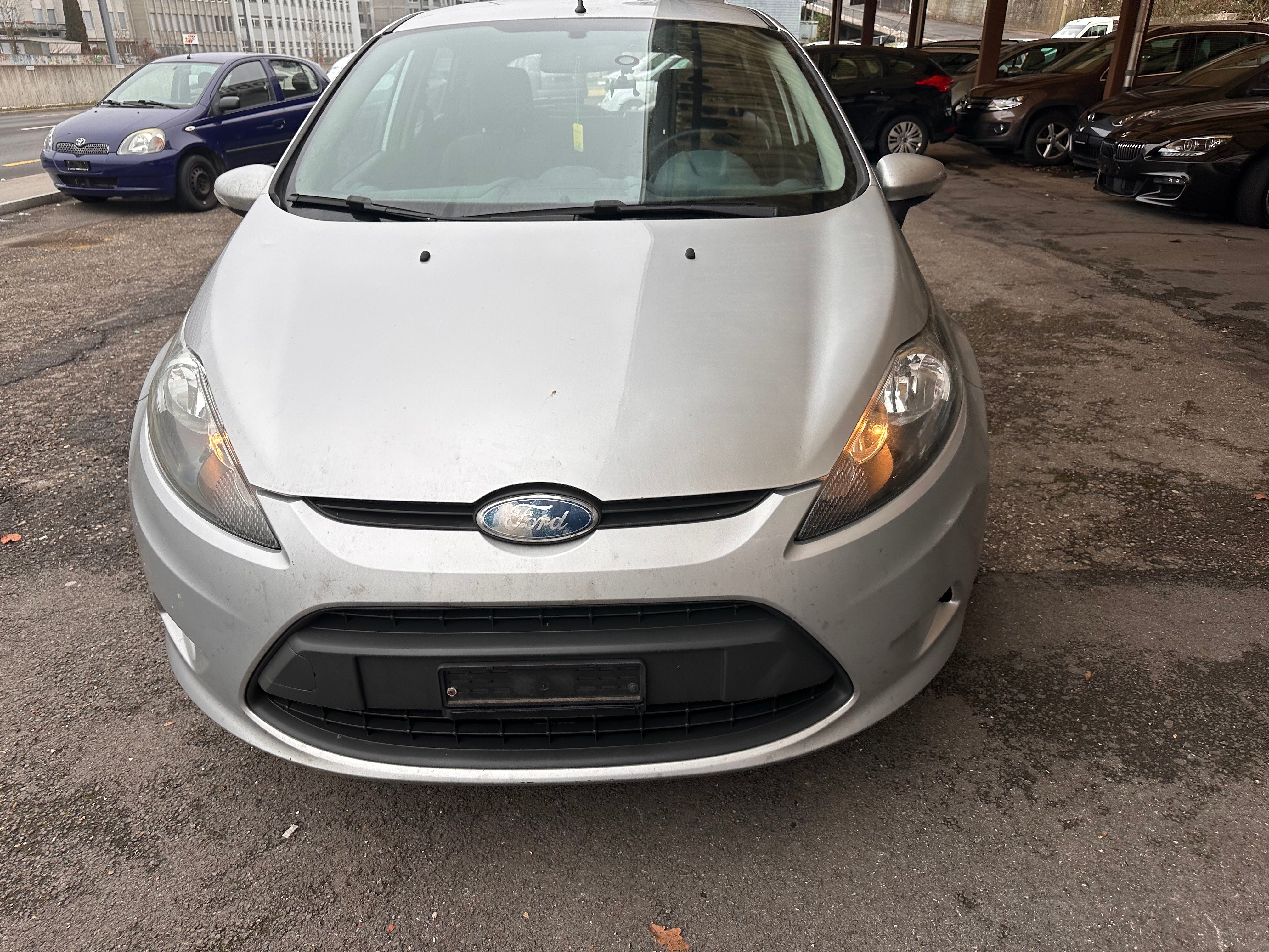 FORD Fiesta 1.4 16V Trend