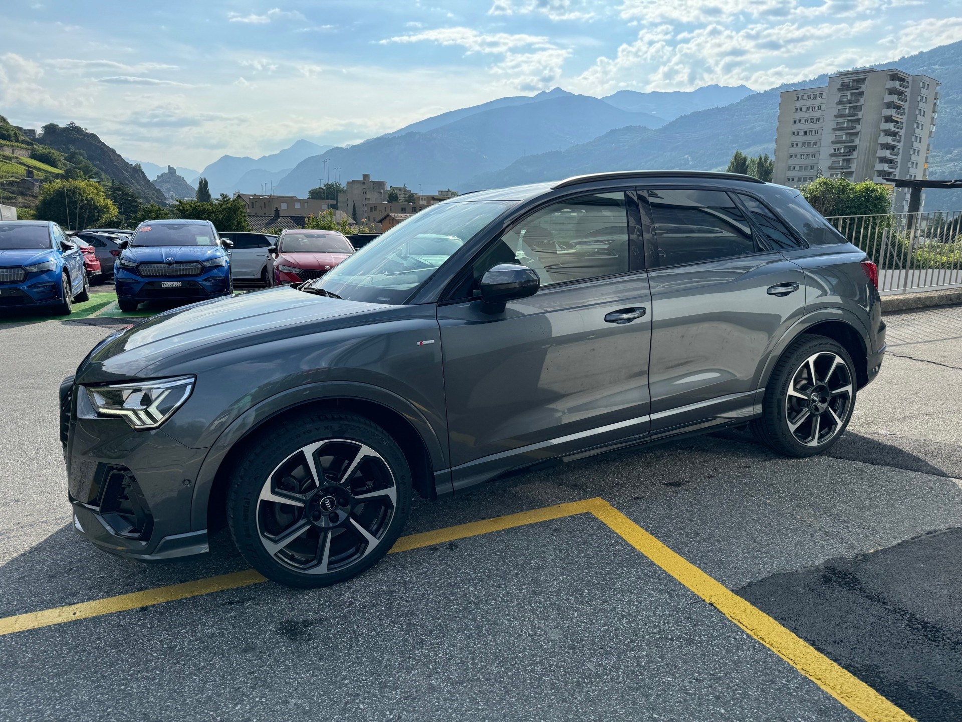 AUDI Q3 40 TFSI S line quattro S-tronic