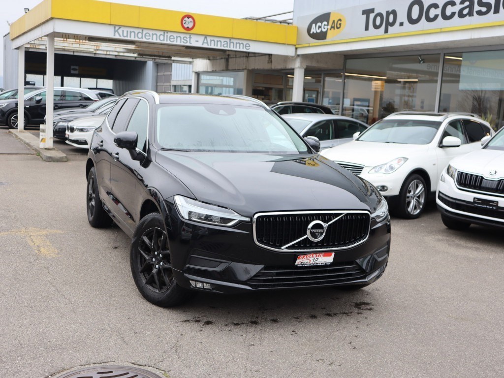 VOLVO XC60 D4 AWD Momentum Geartronic ** Voll-Leder Ausstattung ** Navi mit RF-kamera 360° **