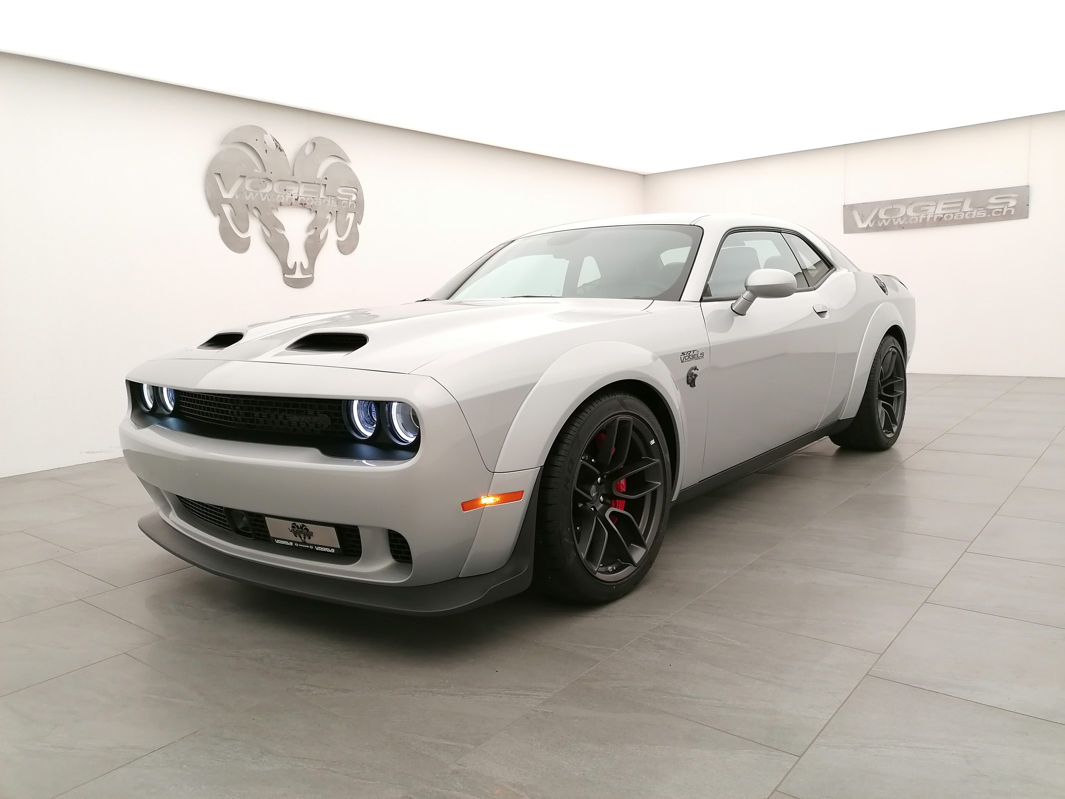 DODGE Challenger Hellcat WB Jailbreak