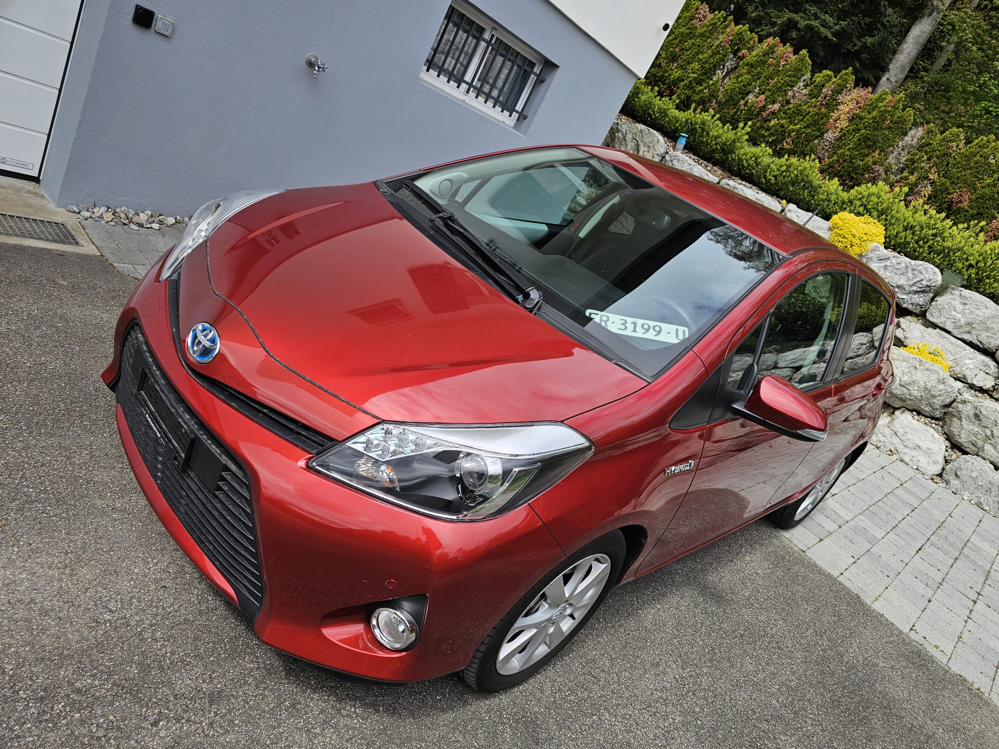 TOYOTA Yaris 1.5 VVT-i Hybrid Sol Premium CVT 1.Hand,1ère main